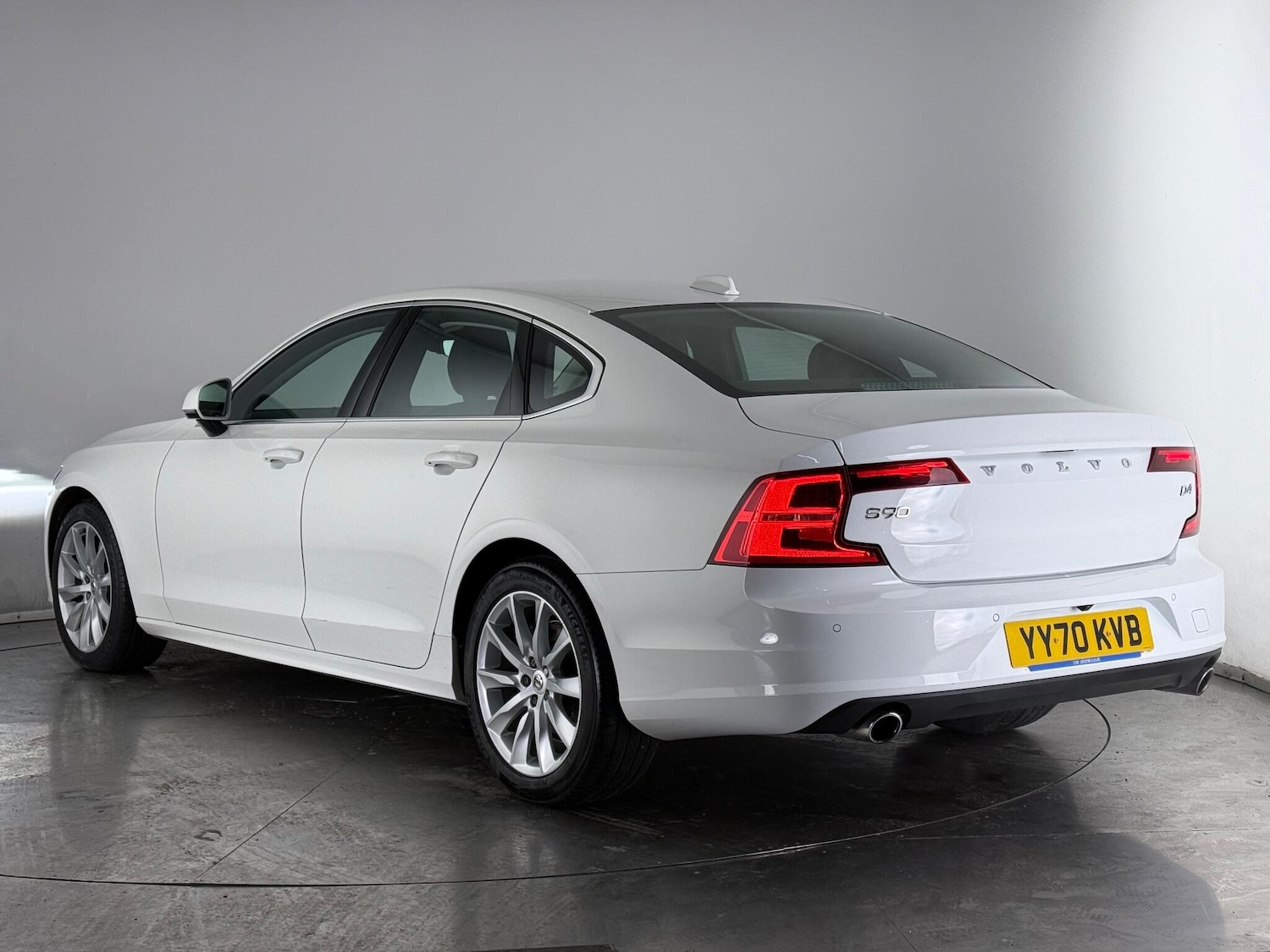 Used Volvo S90 2020 for sale - 77183098: Photo 4