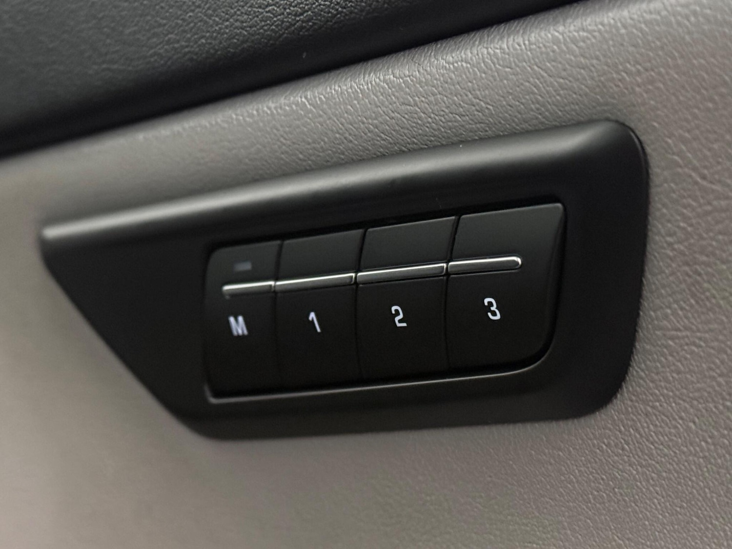 Used Jaguar E-Pace 2022 for sale - 77359332: Photo 14