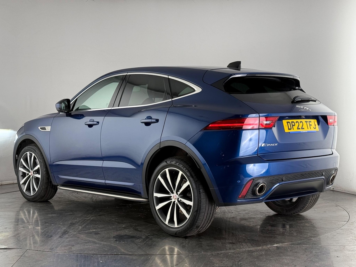 Used Jaguar E-Pace 2022 for sale - 77359332: Photo 4