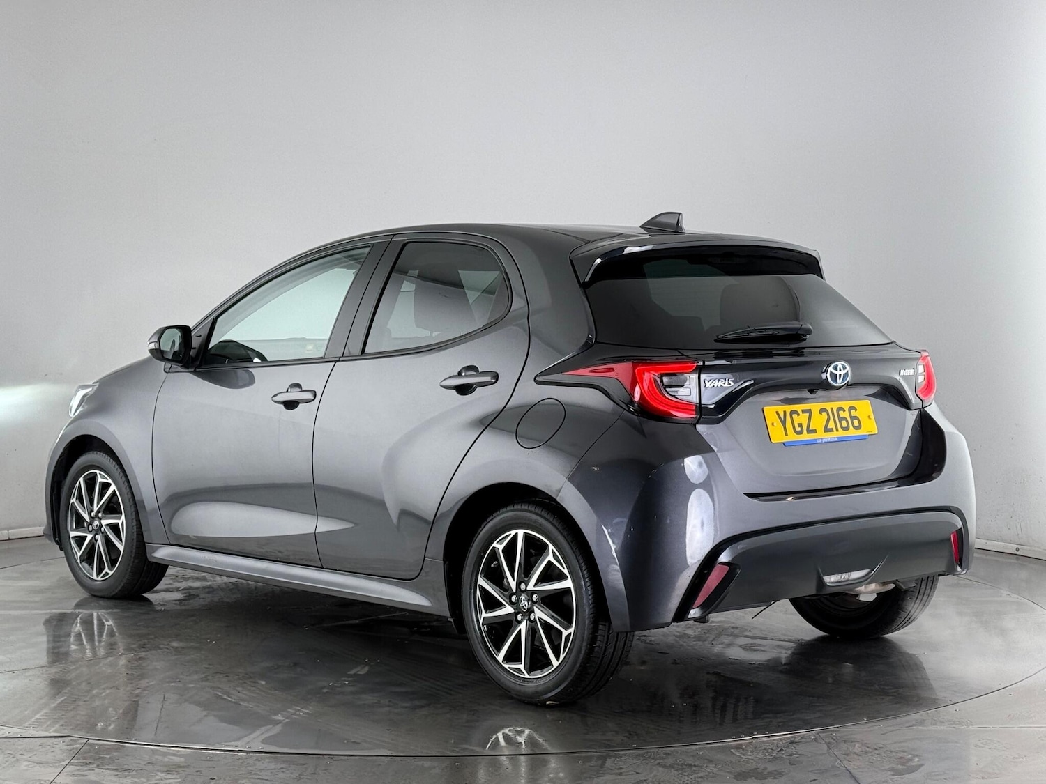 Used Toyota Yaris 2022 for sale - 77222301: Photo 4