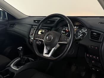 Used Nissan X-Trail 2018 for sale - 79542403: Photo