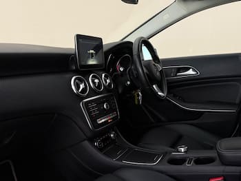 Used Mercedes-Benz A-Class 2017 for sale - 79646375: Photo