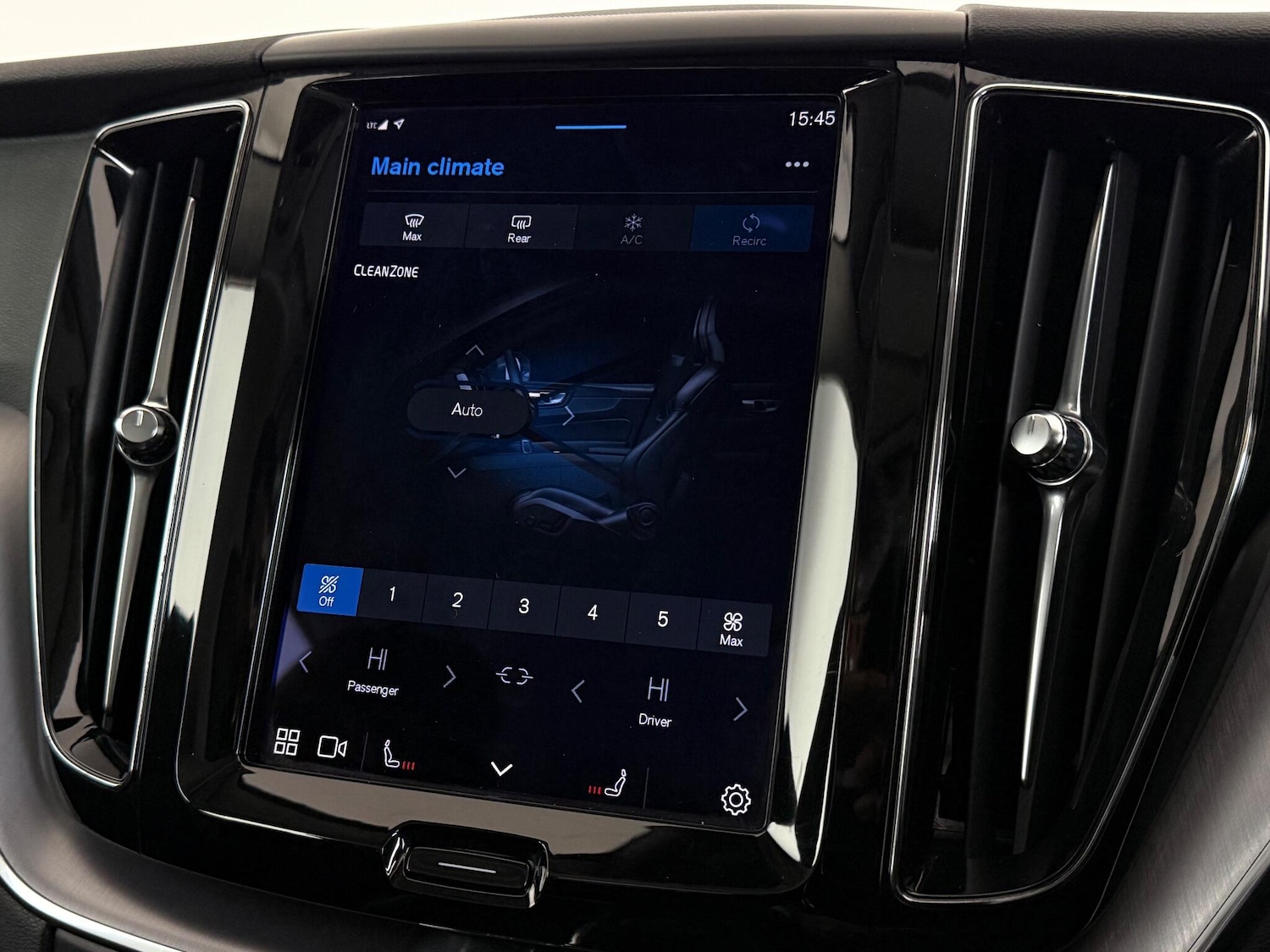 Used Volvo XC60 2022 for sale - 77183080: Photo 27