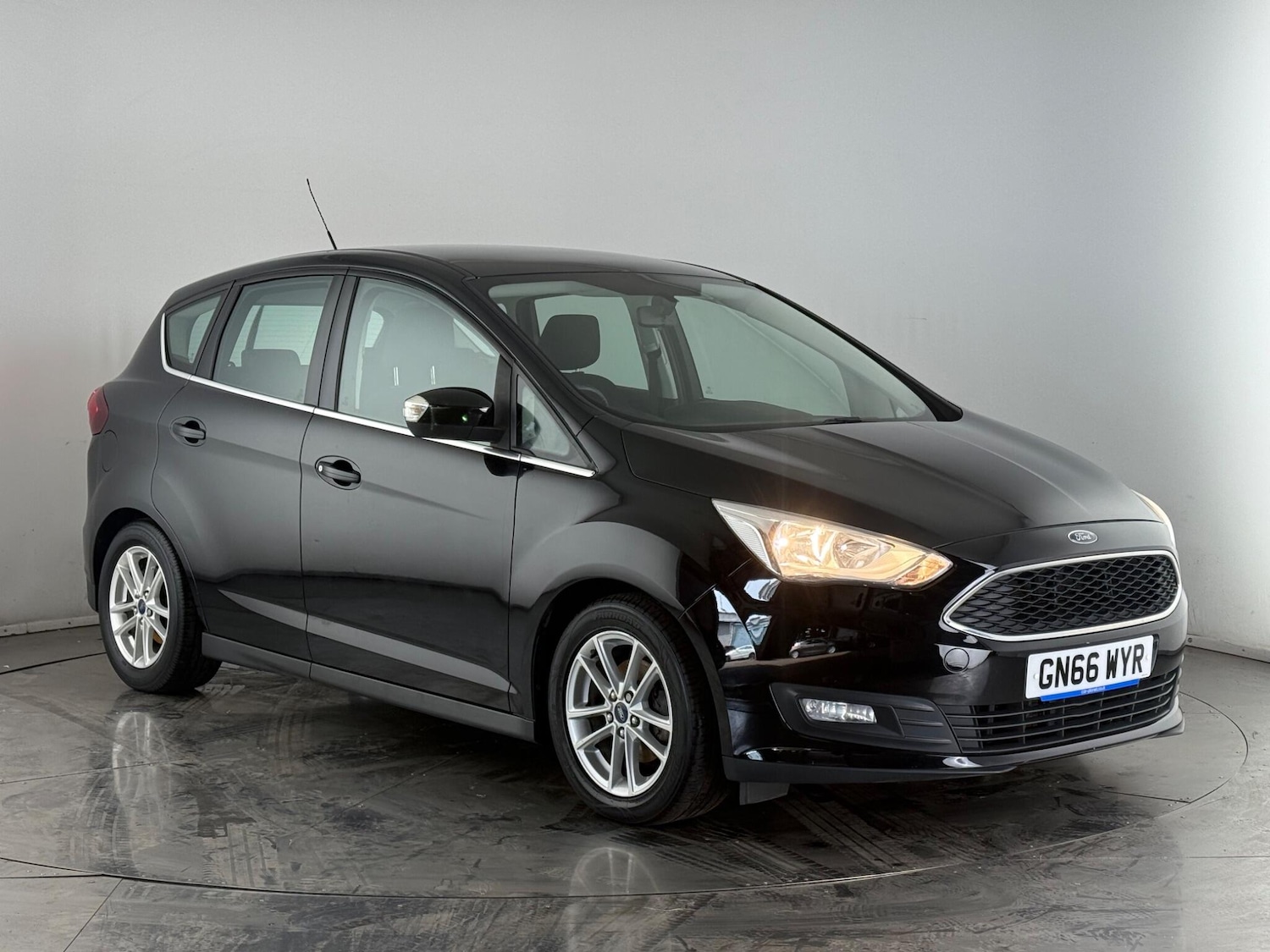Used Ford C-Max 2016 for sale - 76467423: Photo 1