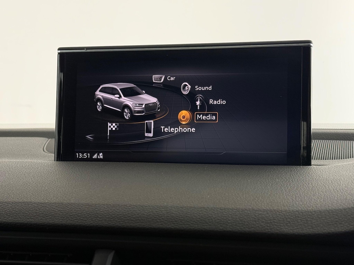 Used Audi Q7 2018 for sale - 77243094: Photo 31