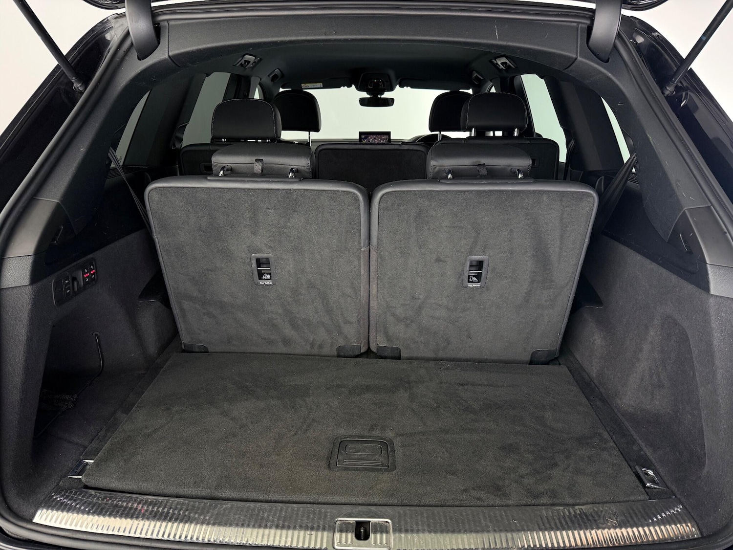 Used Audi Q7 2018 for sale - 77243094: Photo 9