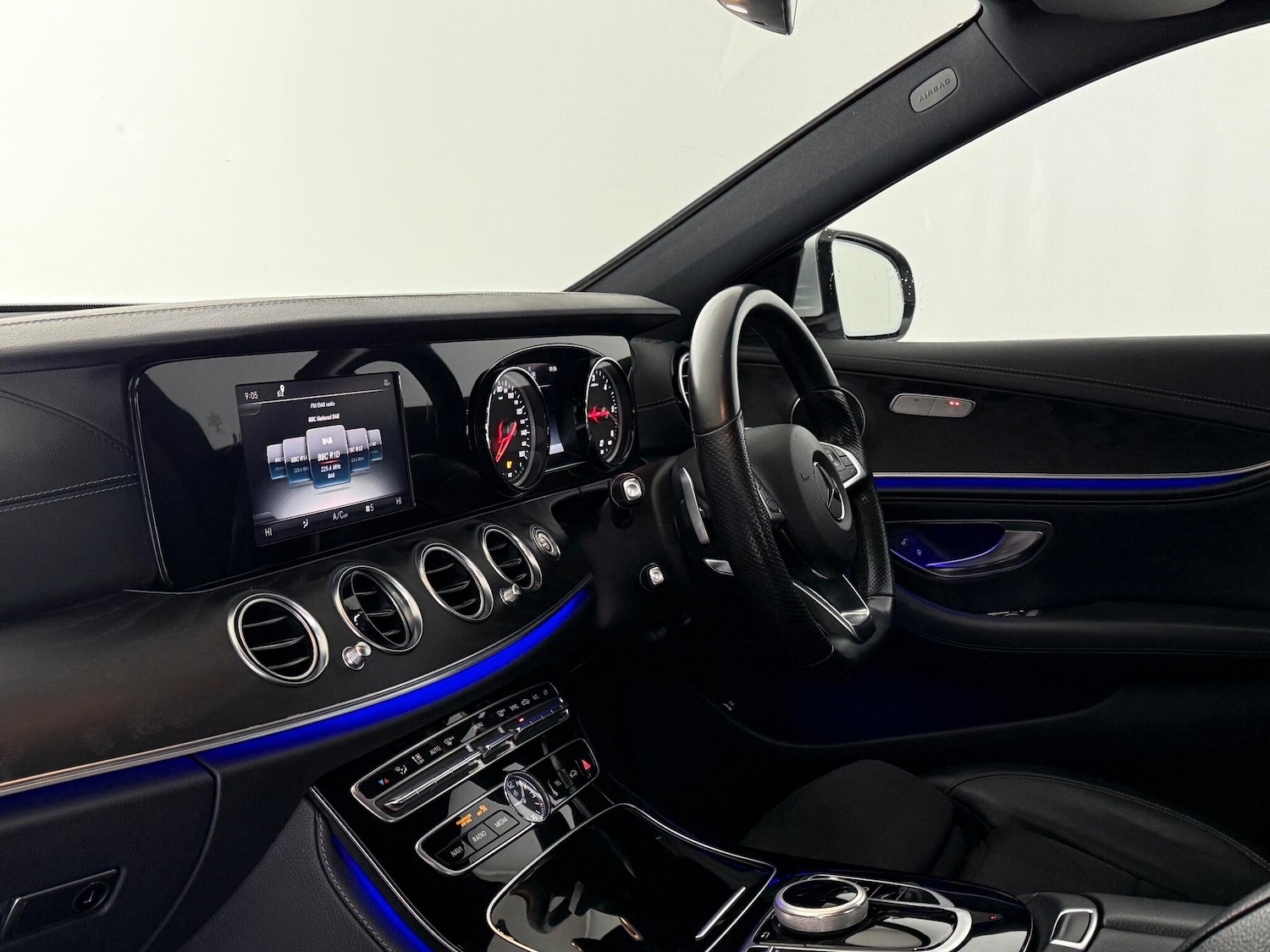 Used Mercedes-Benz E Class 2016 for sale - 76645745: Photo 22