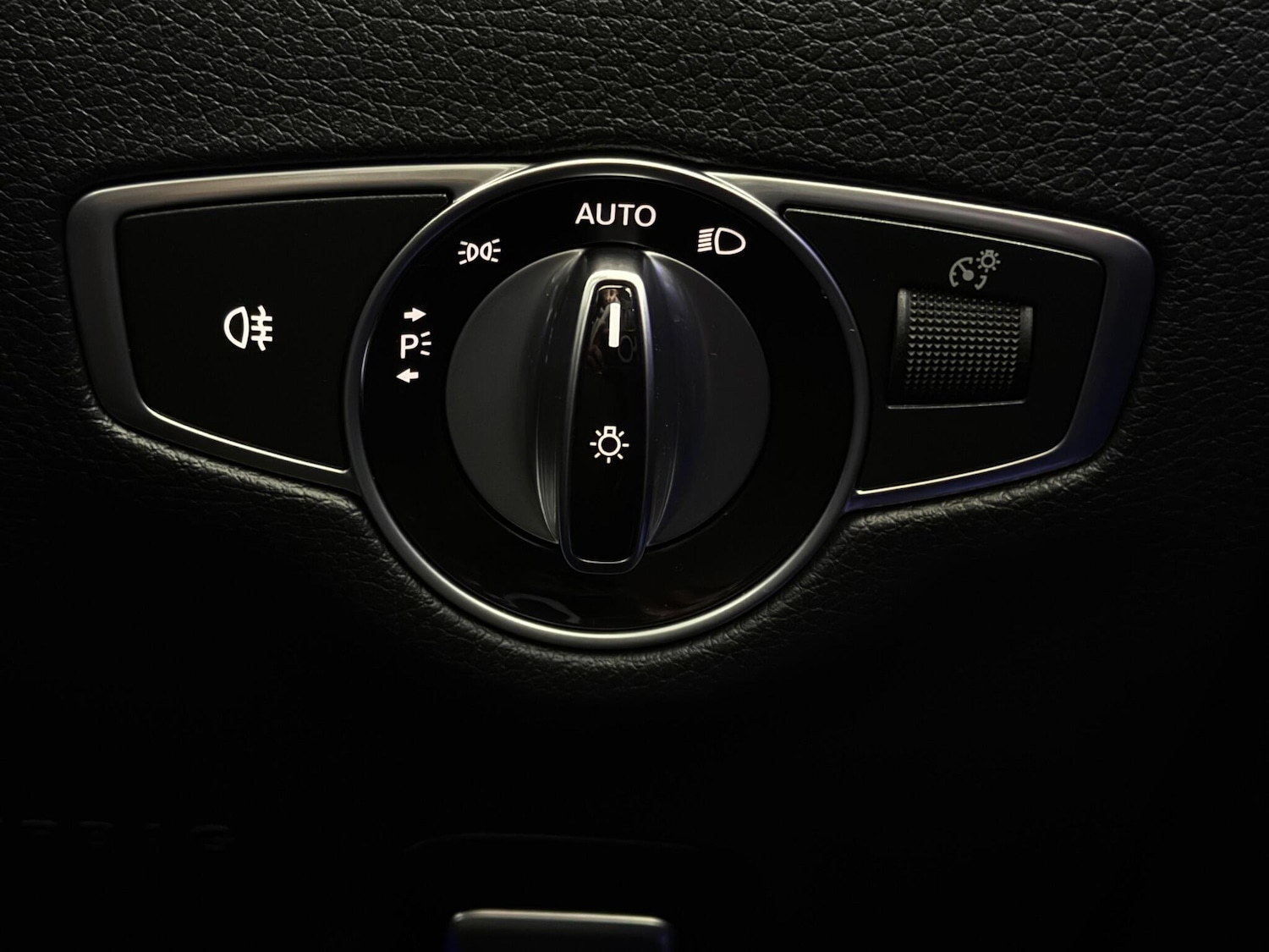 Used Mercedes-Benz E Class 2016 for sale - 76645745: Photo 39