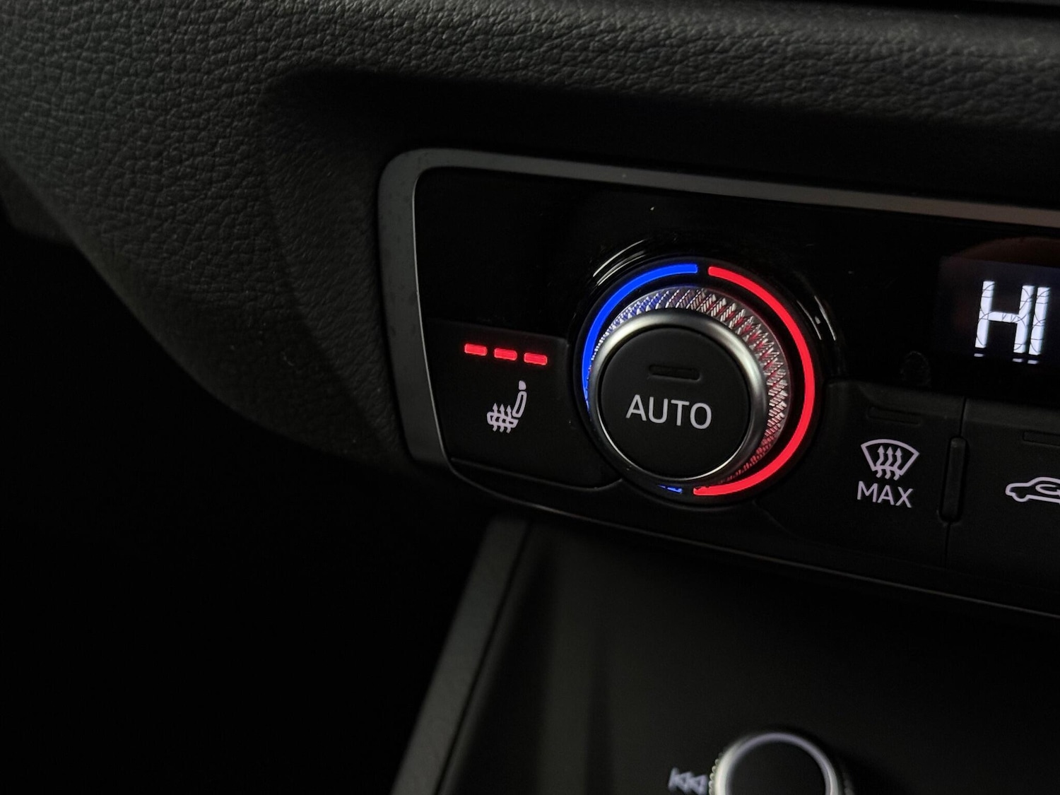 Used Audi Q3 2021 for sale - 76467060: Photo 37