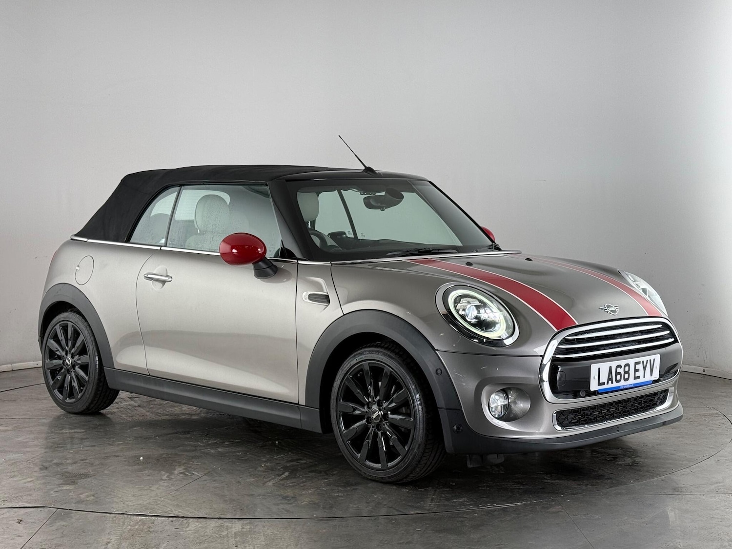 Used MINI Convertible 2019 for sale - 77854389: Photo 7