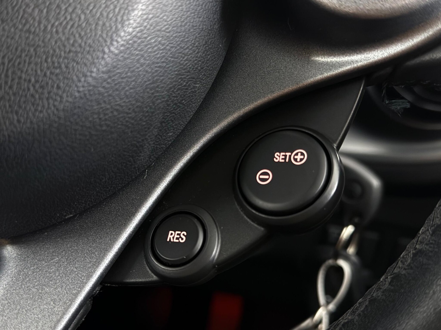 Used smart fortwo 2017 for sale - 77260308: Photo 18