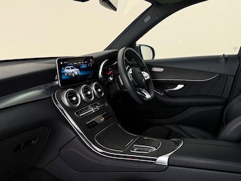 Used Mercedes-Benz GLC 2020 for sale - 78890233: Photo