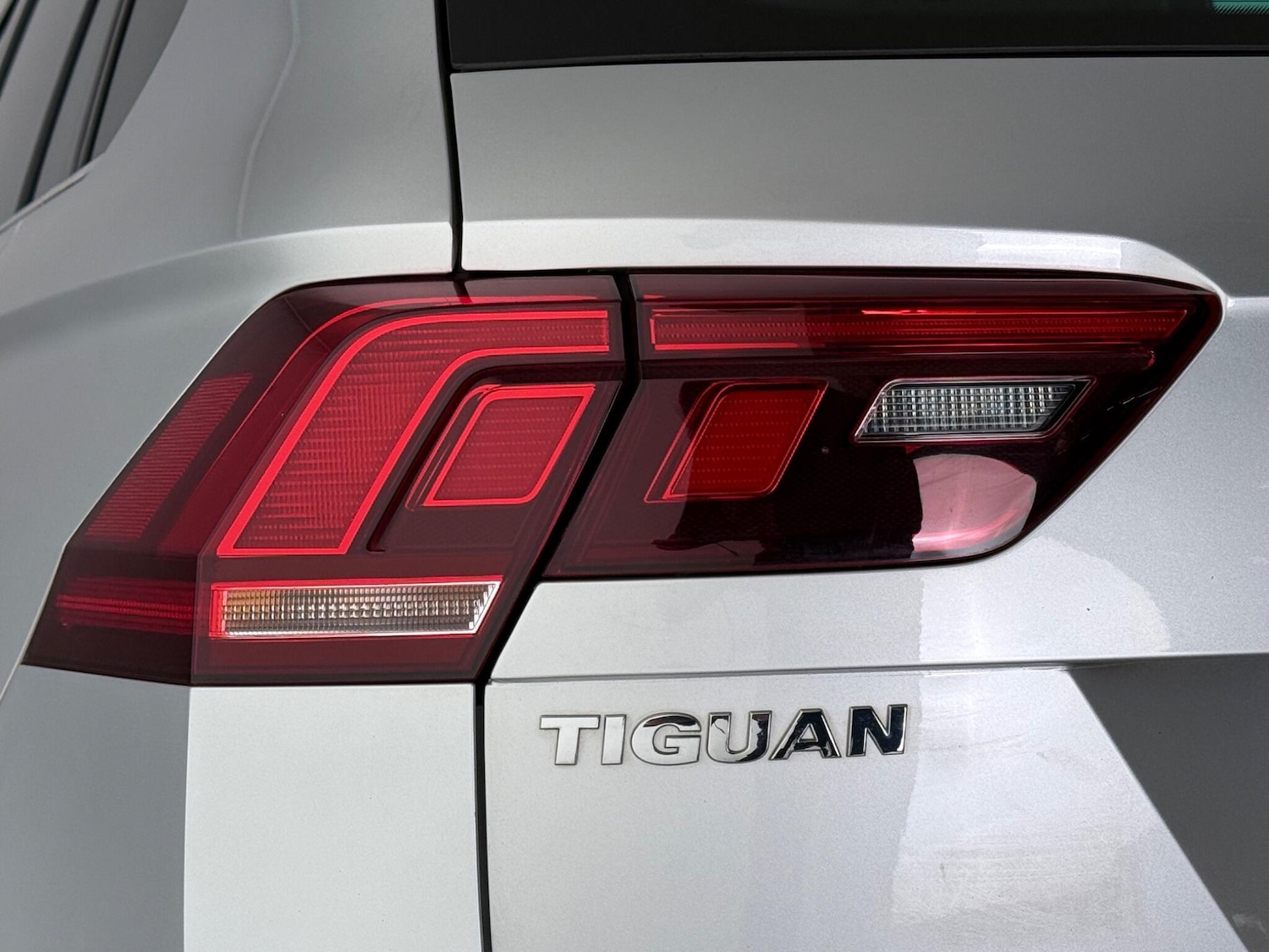 Used Volkswagen Tiguan 2019 for sale - 77659184: Photo 8