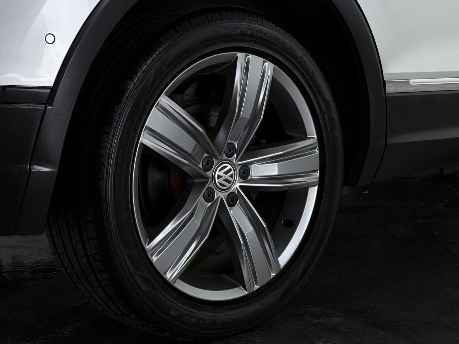 Used Volkswagen Tiguan 2019 for sale - 77659184: Photo 9