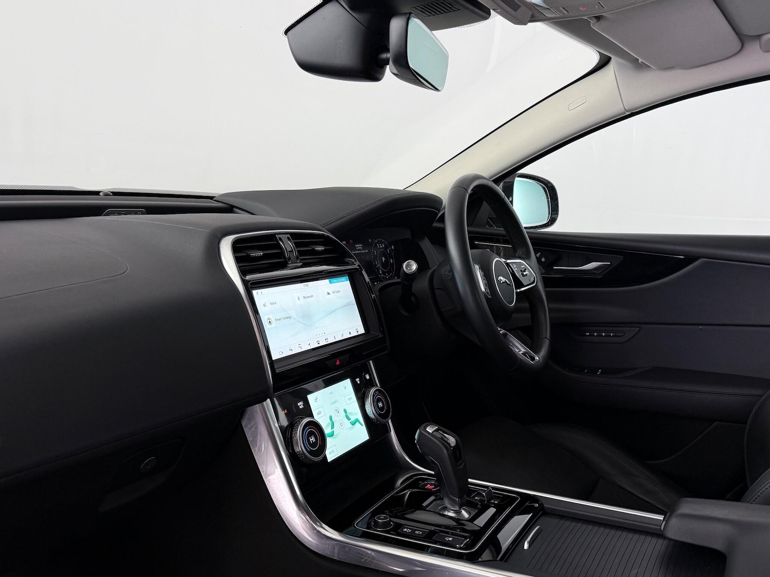 Used Jaguar XE 2019 for sale - 76467290: Photo 18