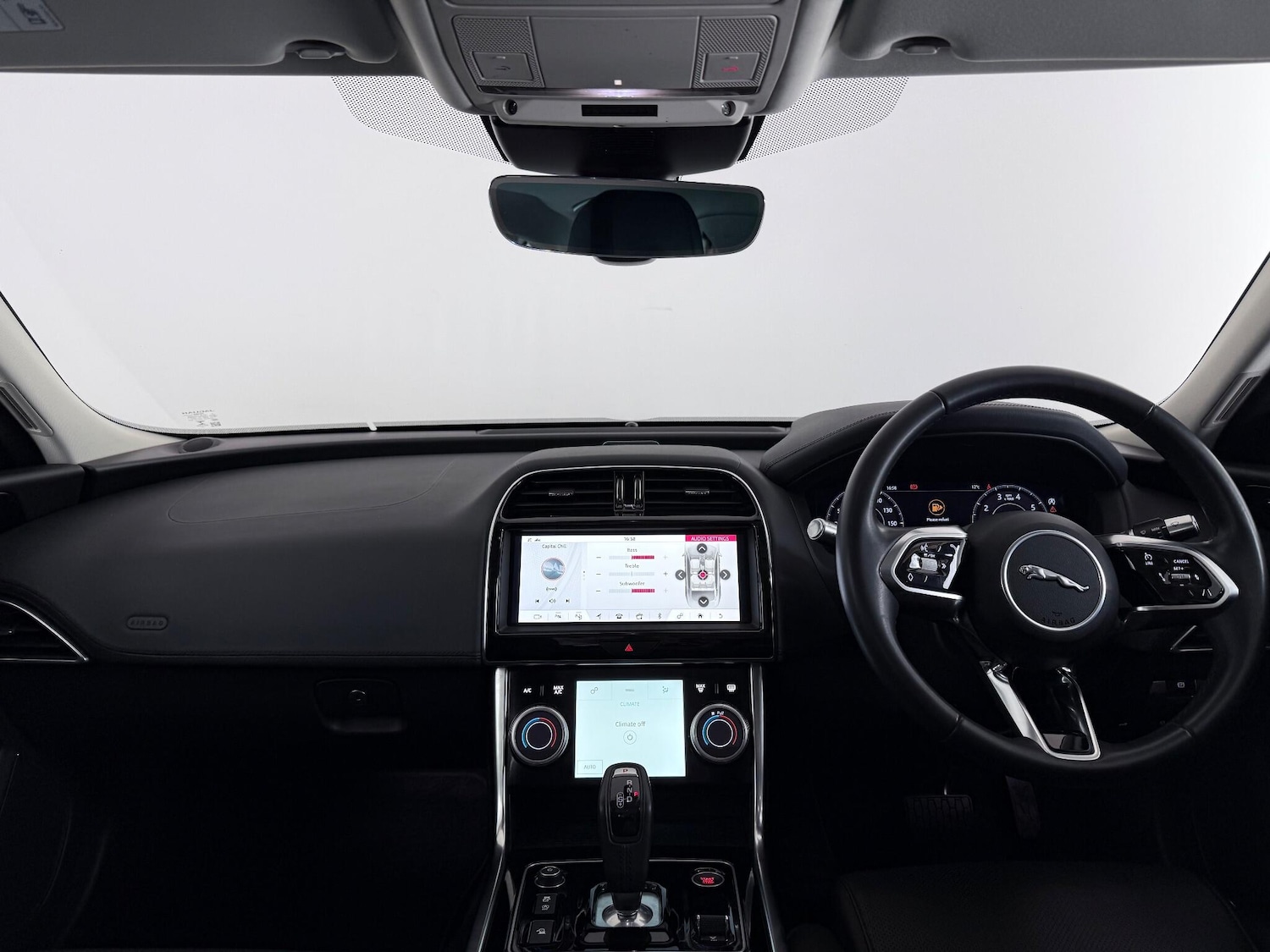 Used Jaguar XE 2019 for sale - 76467290: Photo 22