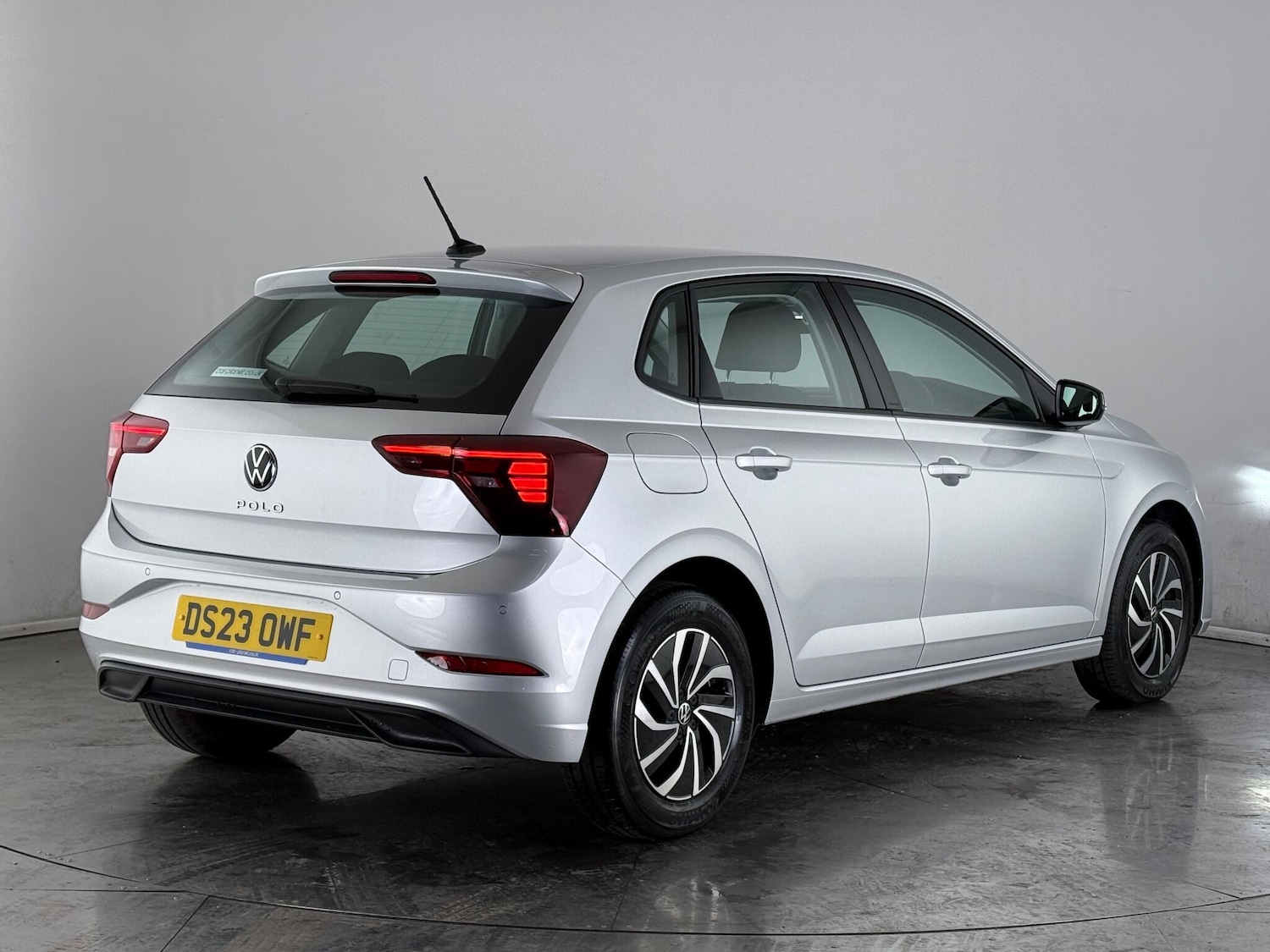 Used Volkswagen Polo 2023 for sale - 77242968: Photo 3