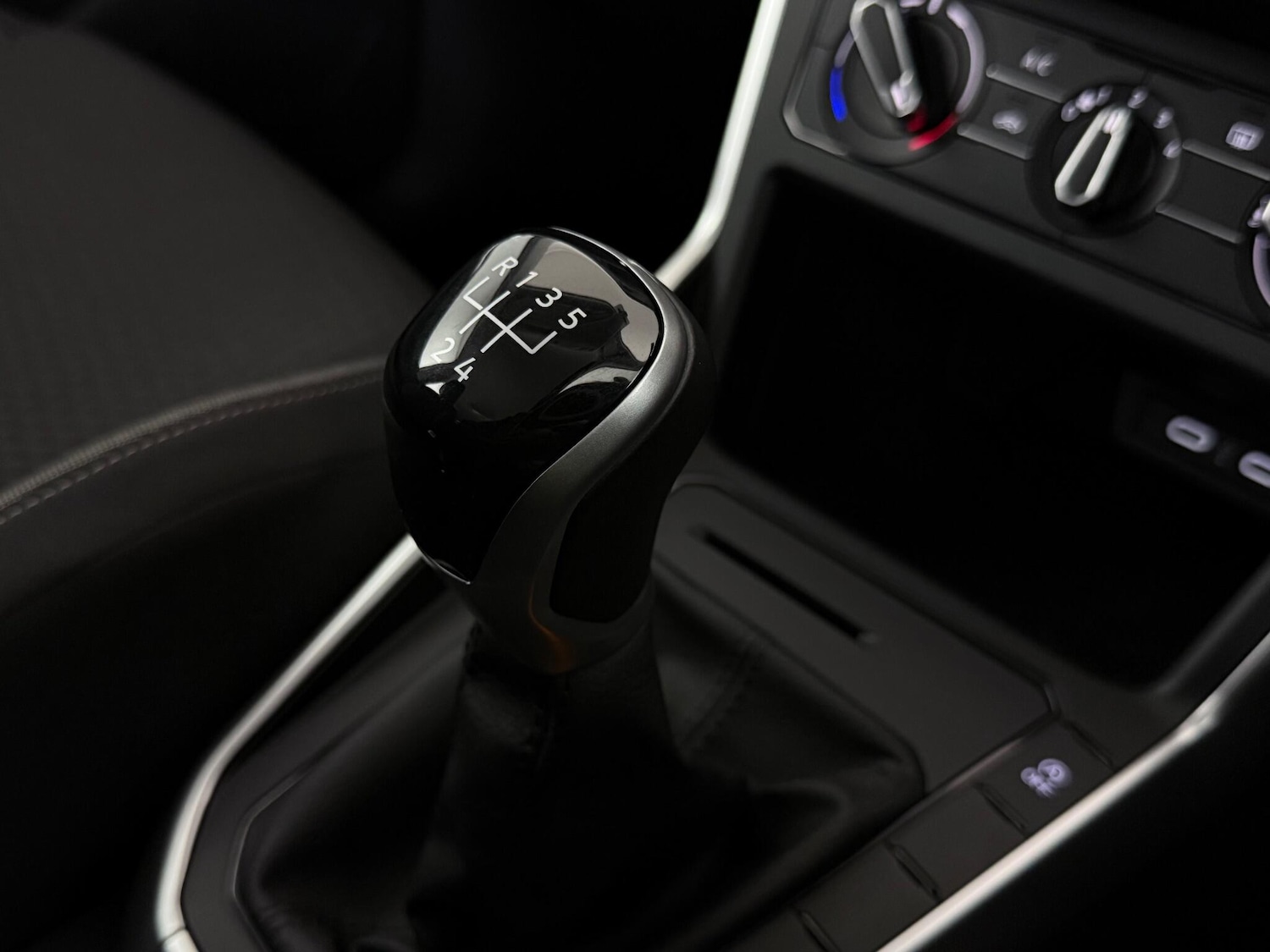 Used Volkswagen Polo 2023 for sale - 77242968: Photo 34