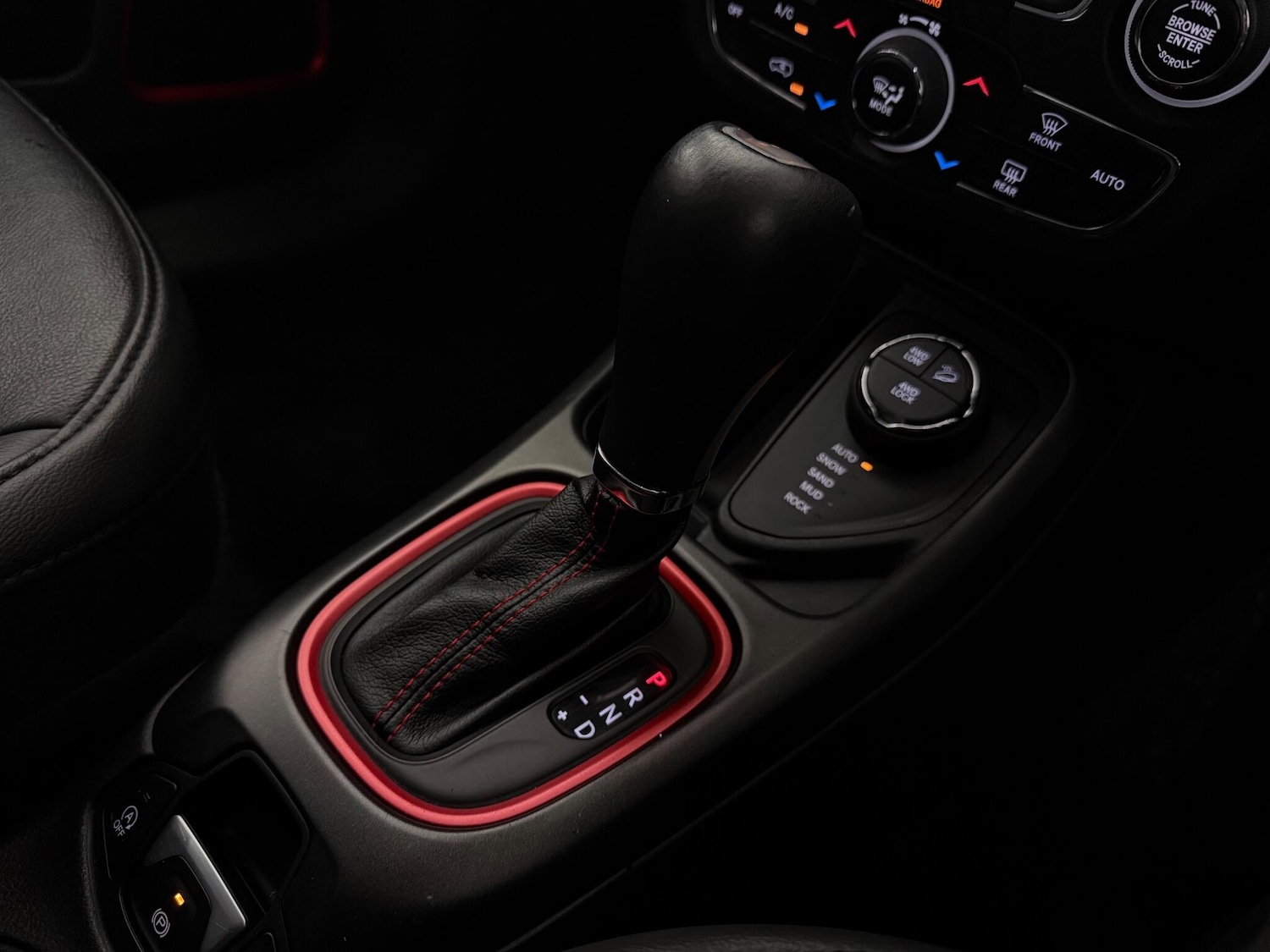 Used Jeep Compass 2020 for sale - 77260131: Photo 32