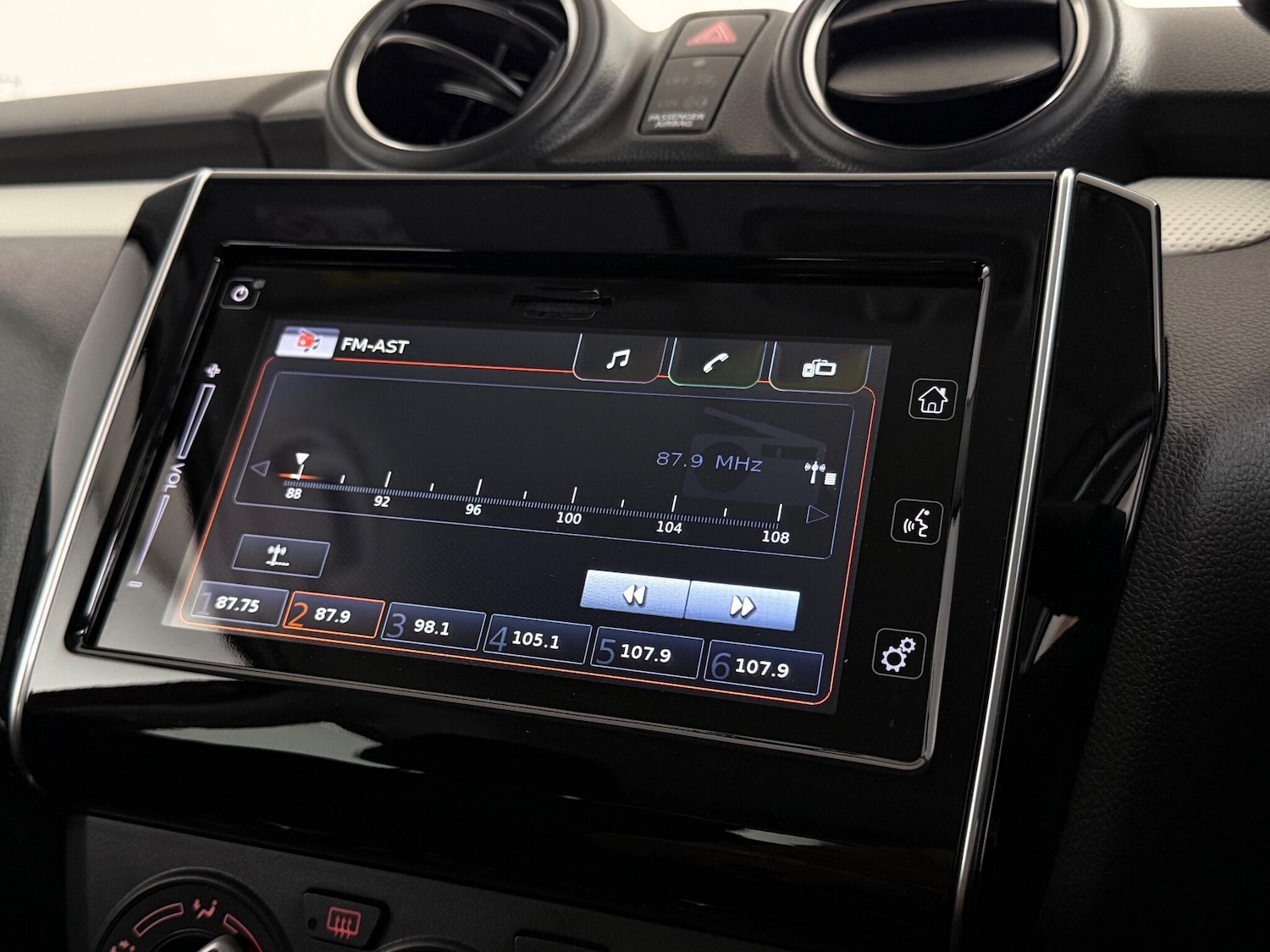 Used Suzuki Swift 2023 for sale - 77243282: Photo 23