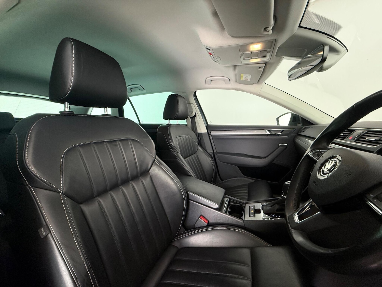 Used Skoda Superb 2020 for sale - 77222218: Photo 11