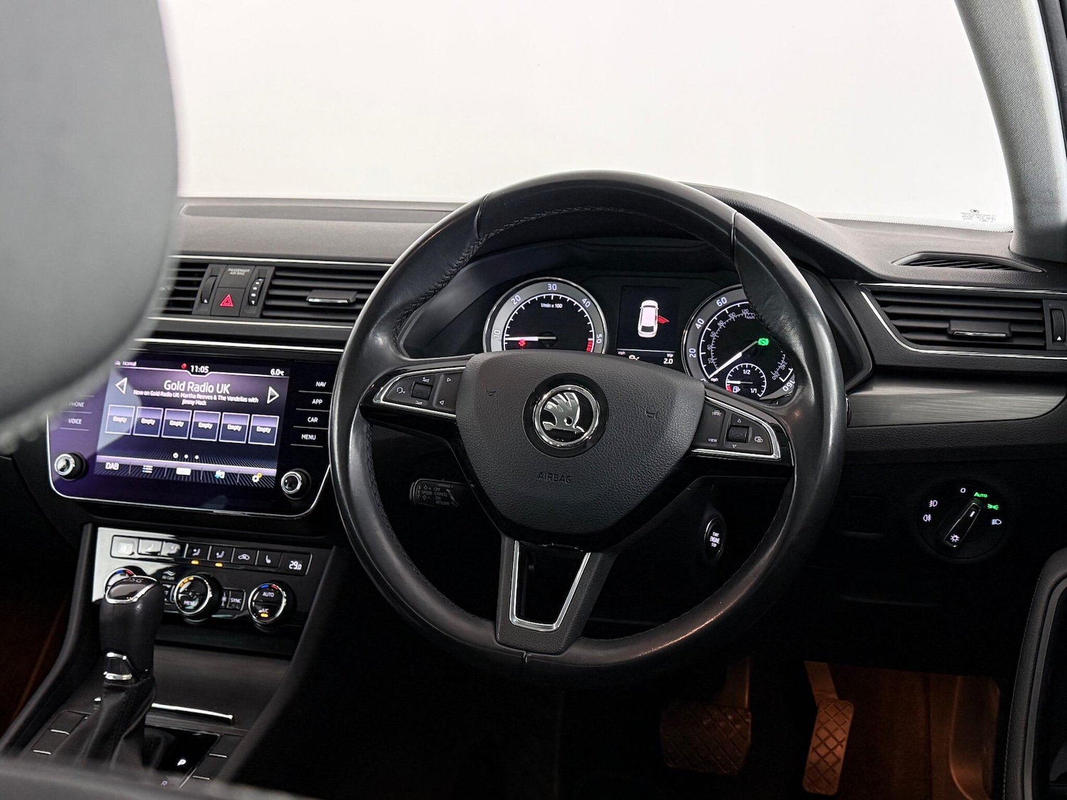 Used Skoda Superb 2020 for sale - 77222218: Photo 17