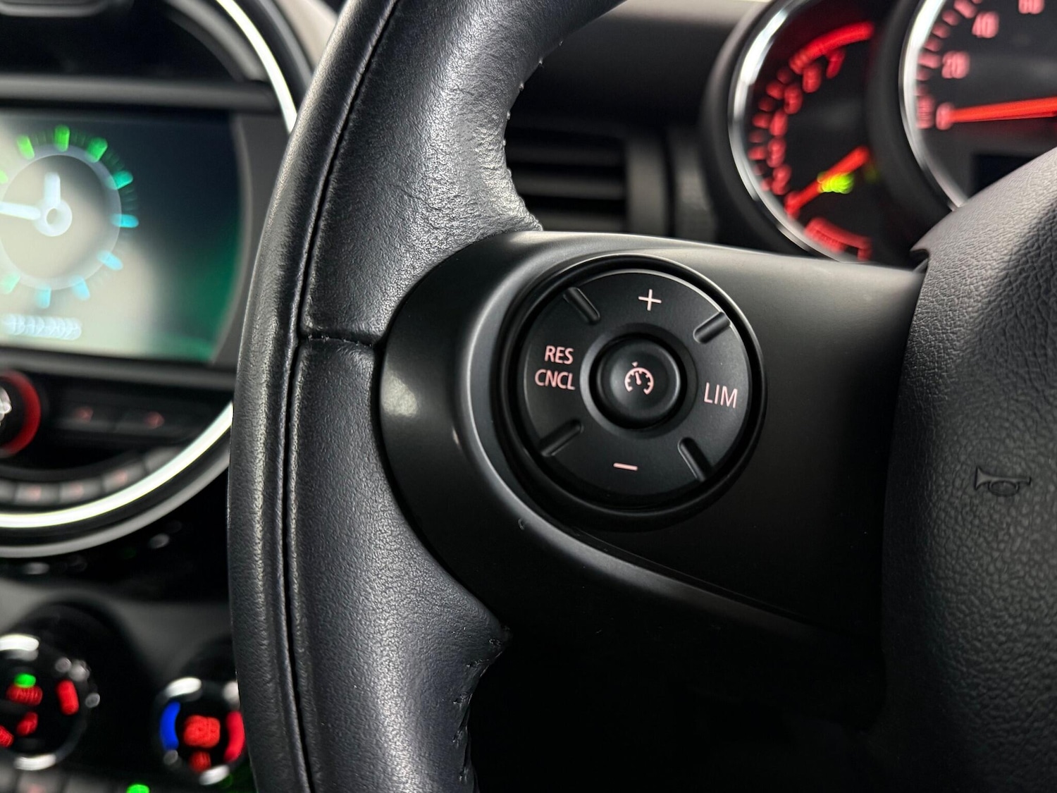 Used MINI Convertible 2019 for sale - 77246235: Photo 19