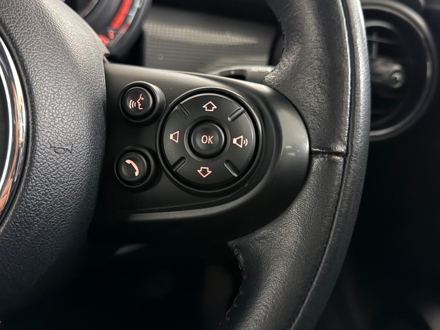 Used MINI Convertible 2019 for sale - 77246235: Photo 21