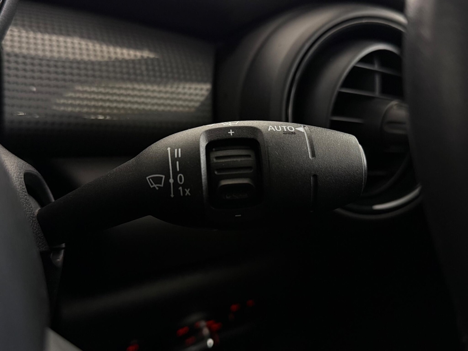 Used MINI Convertible 2019 for sale - 77246235: Photo 23