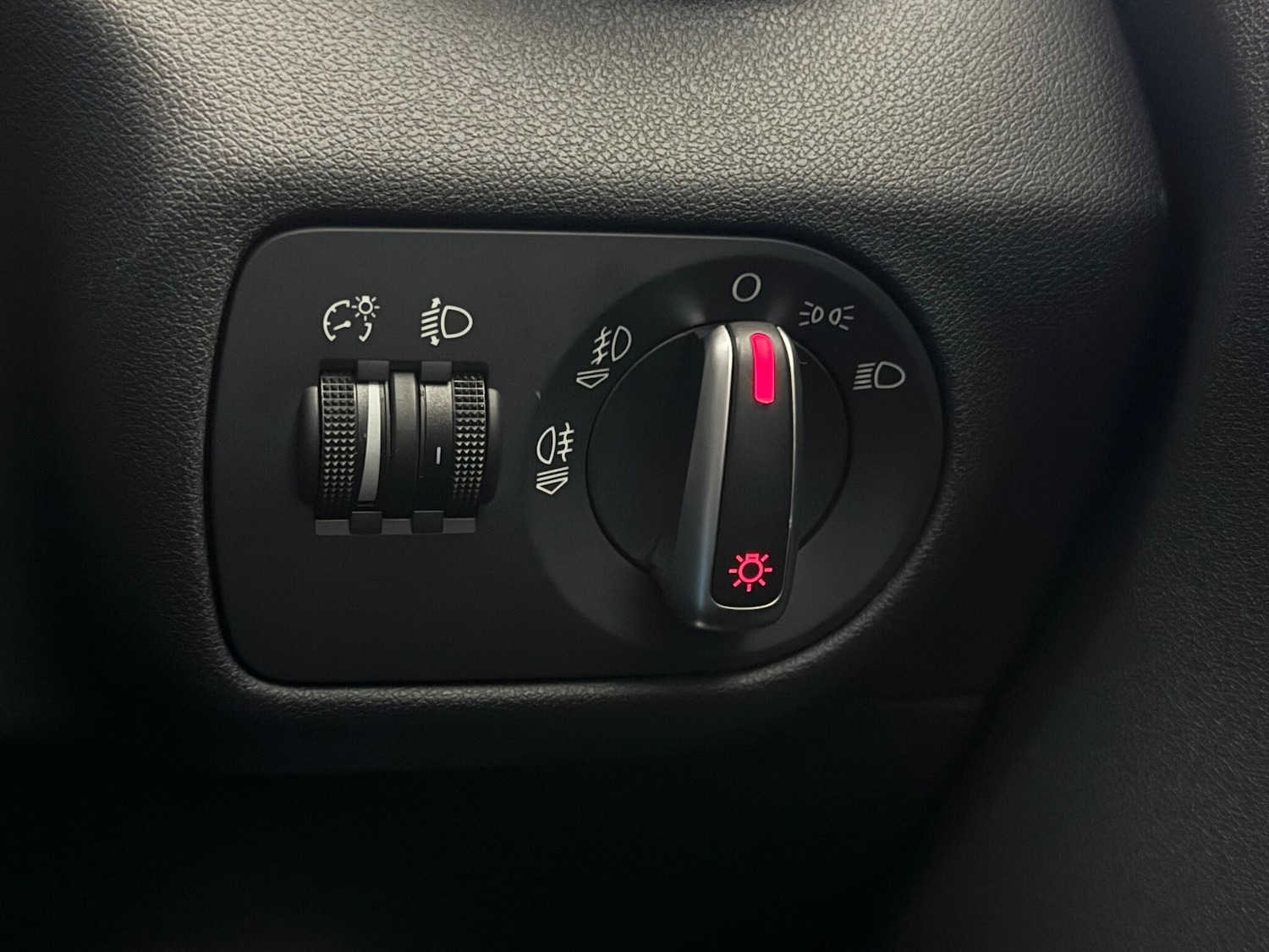 Used Audi A1 2018 for sale - 77246912: Photo 28