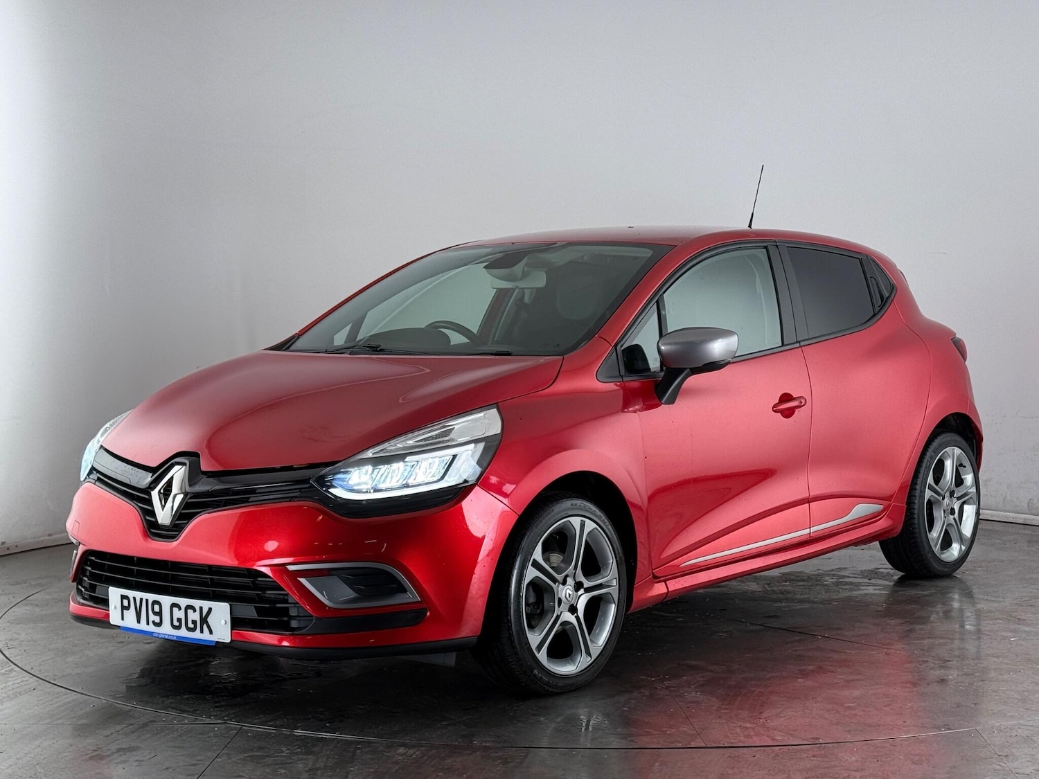 Used Renault Clio 2019 for sale - 77222260: Photo 3