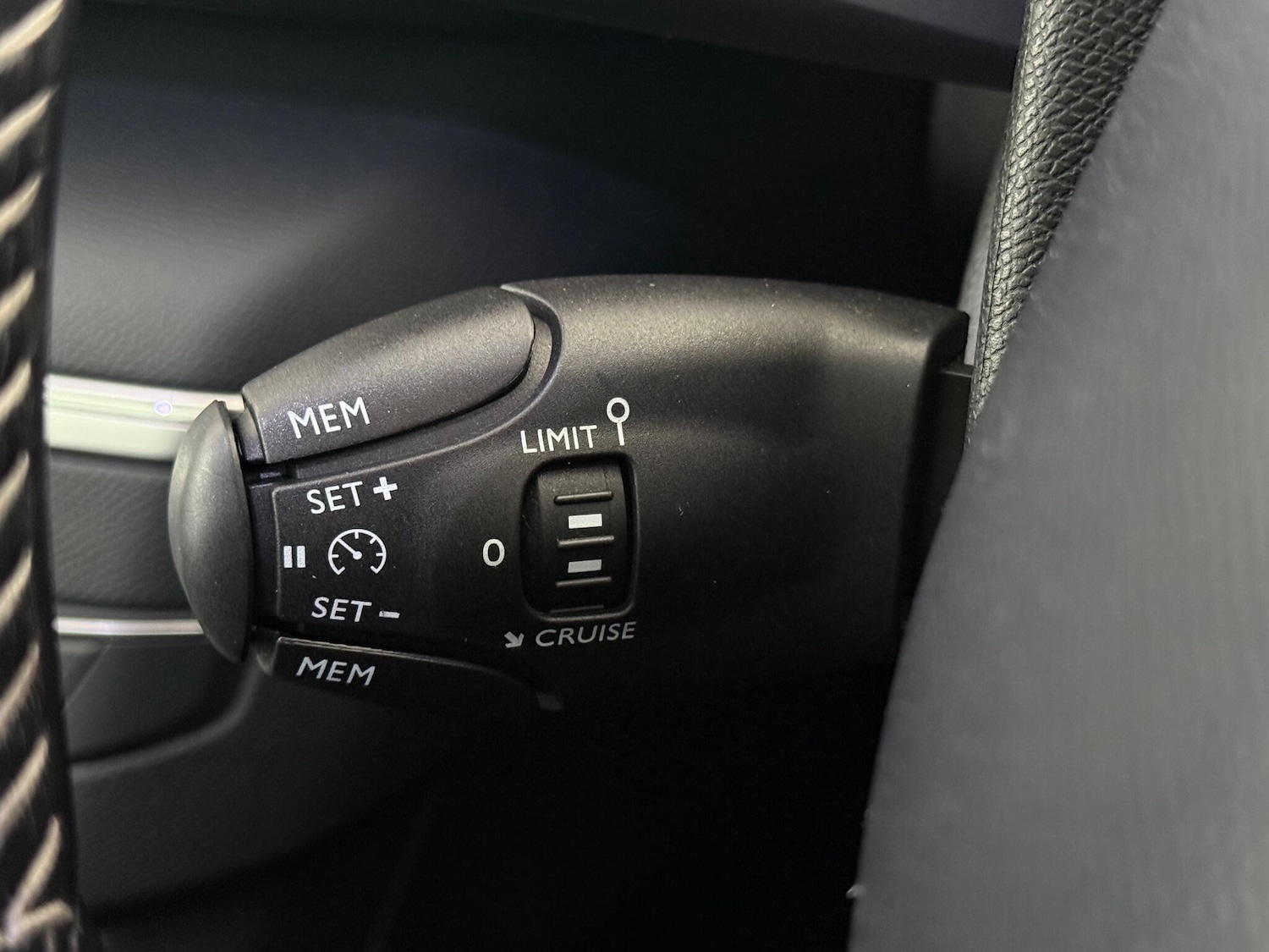 Used Peugeot 308 2018 for sale - 77243688: Photo 19