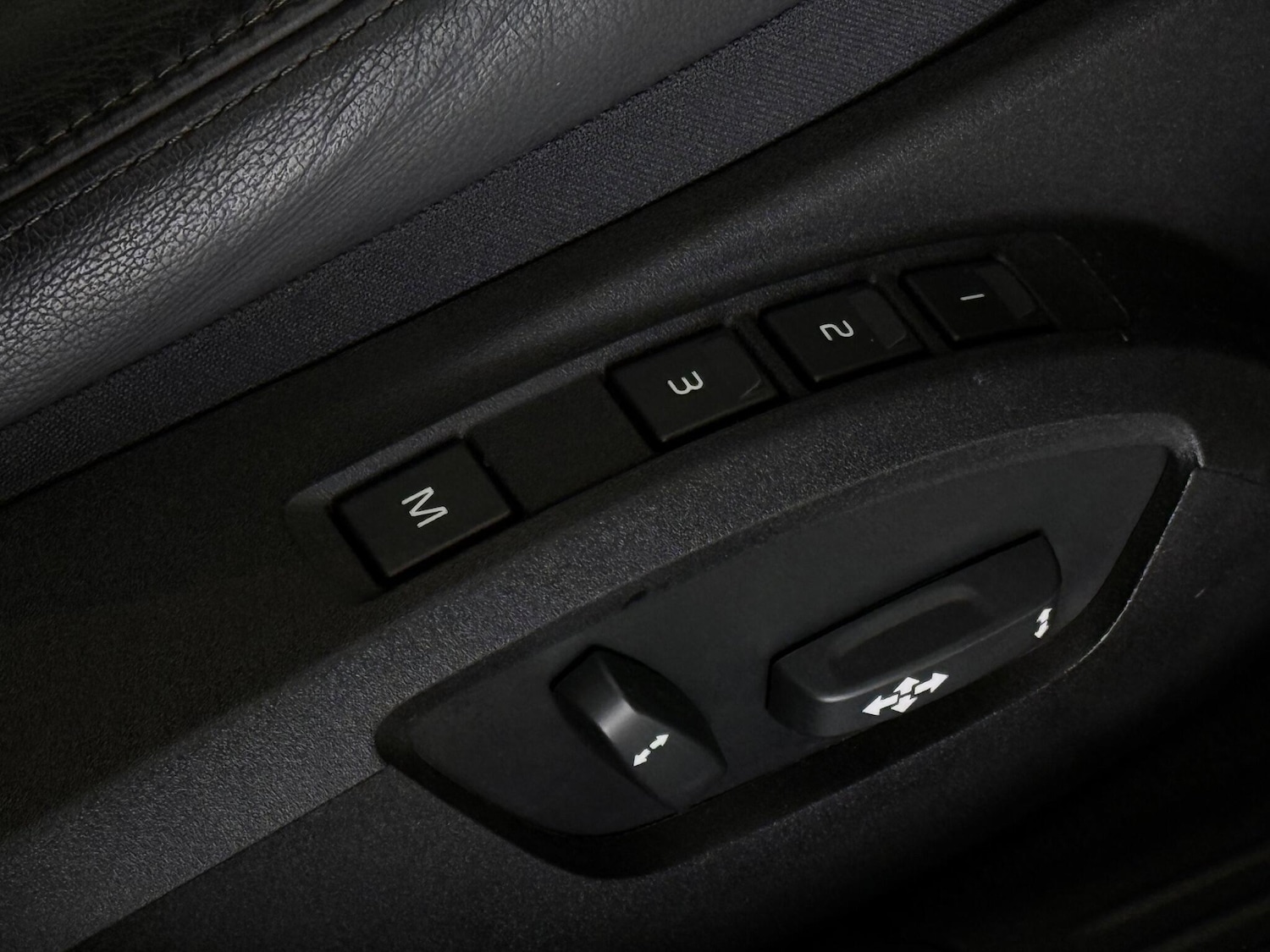 Used Volvo V40 2019 for sale - 77260280: Photo 14