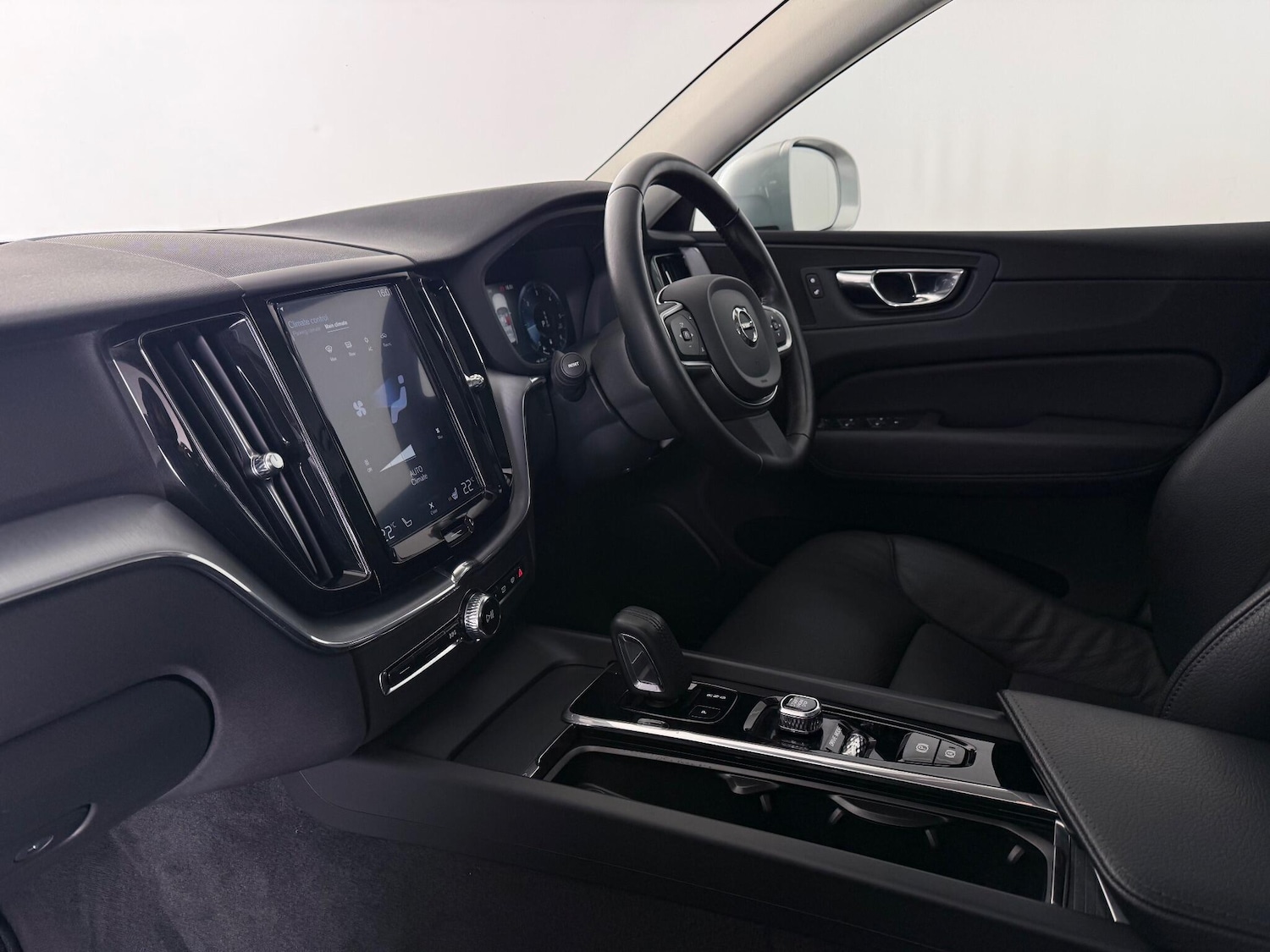 Used Volvo XC60 2020 for sale - 77182478: Photo 13