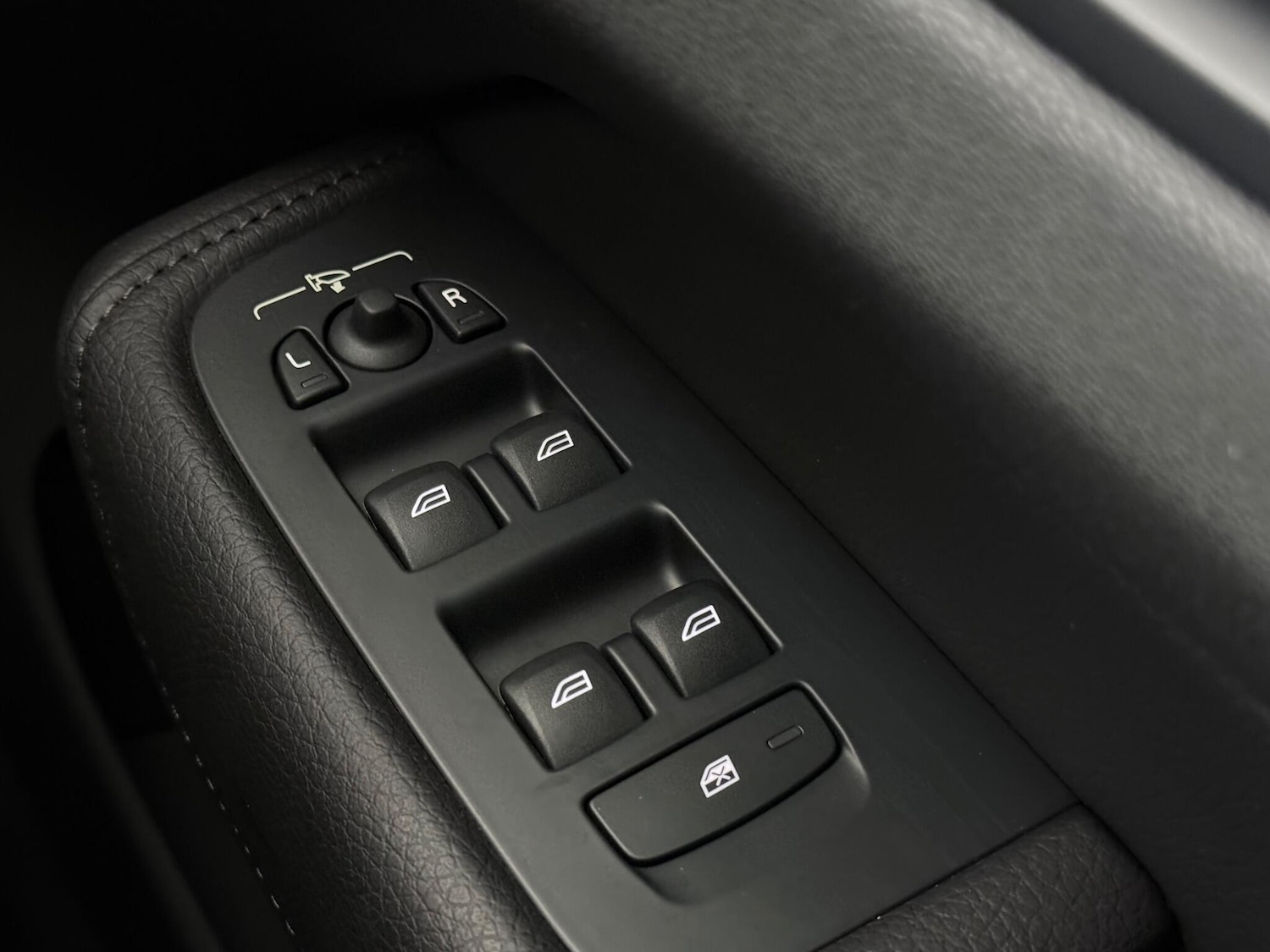 Used Volvo XC60 2020 for sale - 77182478: Photo 18