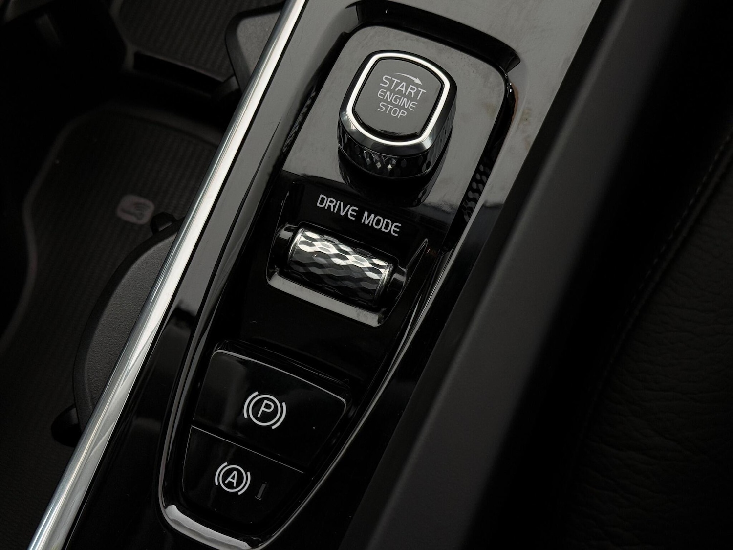 Used Volvo XC60 2020 for sale - 77182478: Photo 36