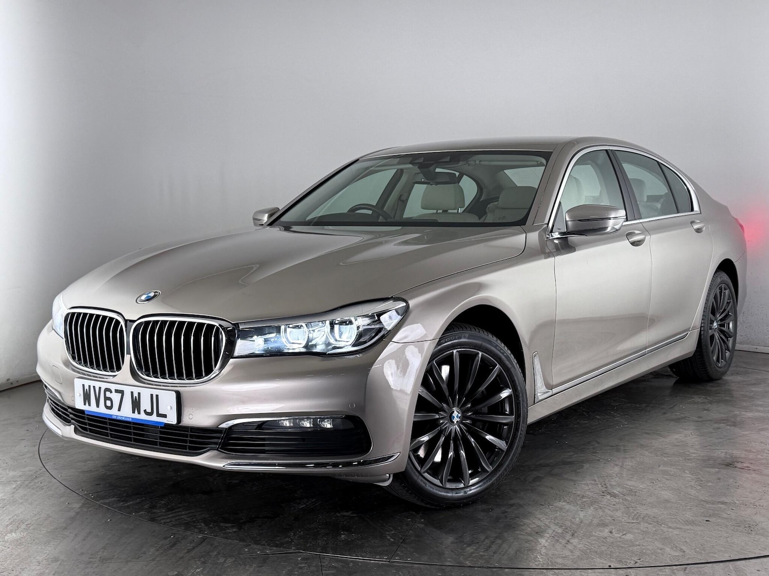 Used BMW 7 Series 2017 for sale - 77259658: Photo 40