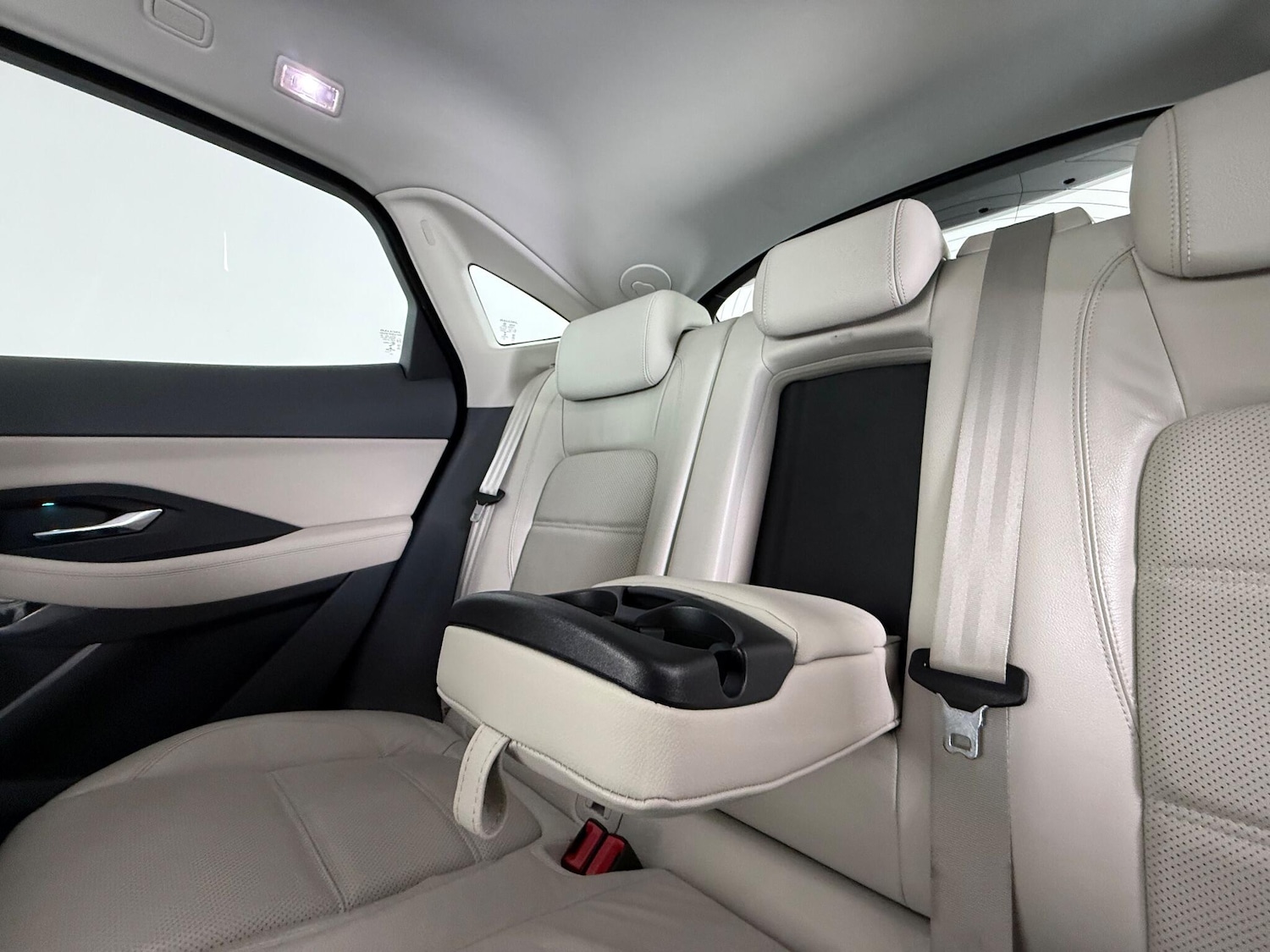 Used Jaguar E-Pace 2018 for sale - 77182333: Photo 14