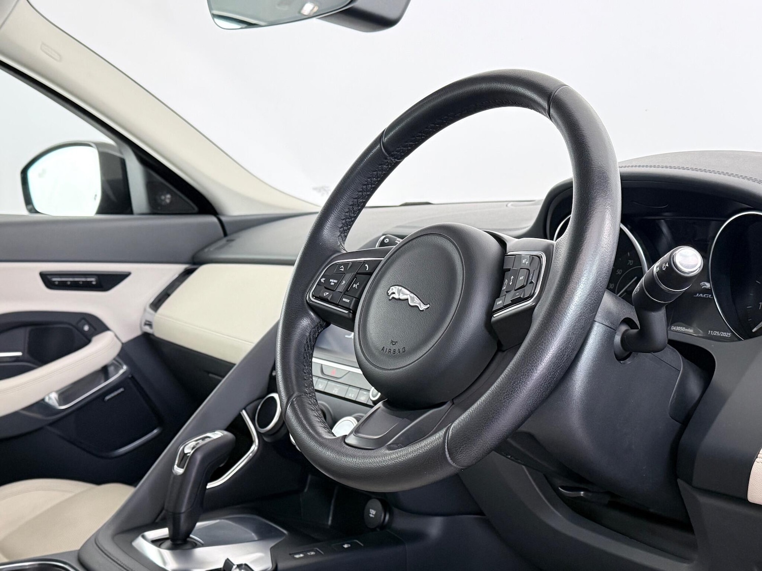 Used Jaguar E-Pace 2018 for sale - 77182333: Photo 19