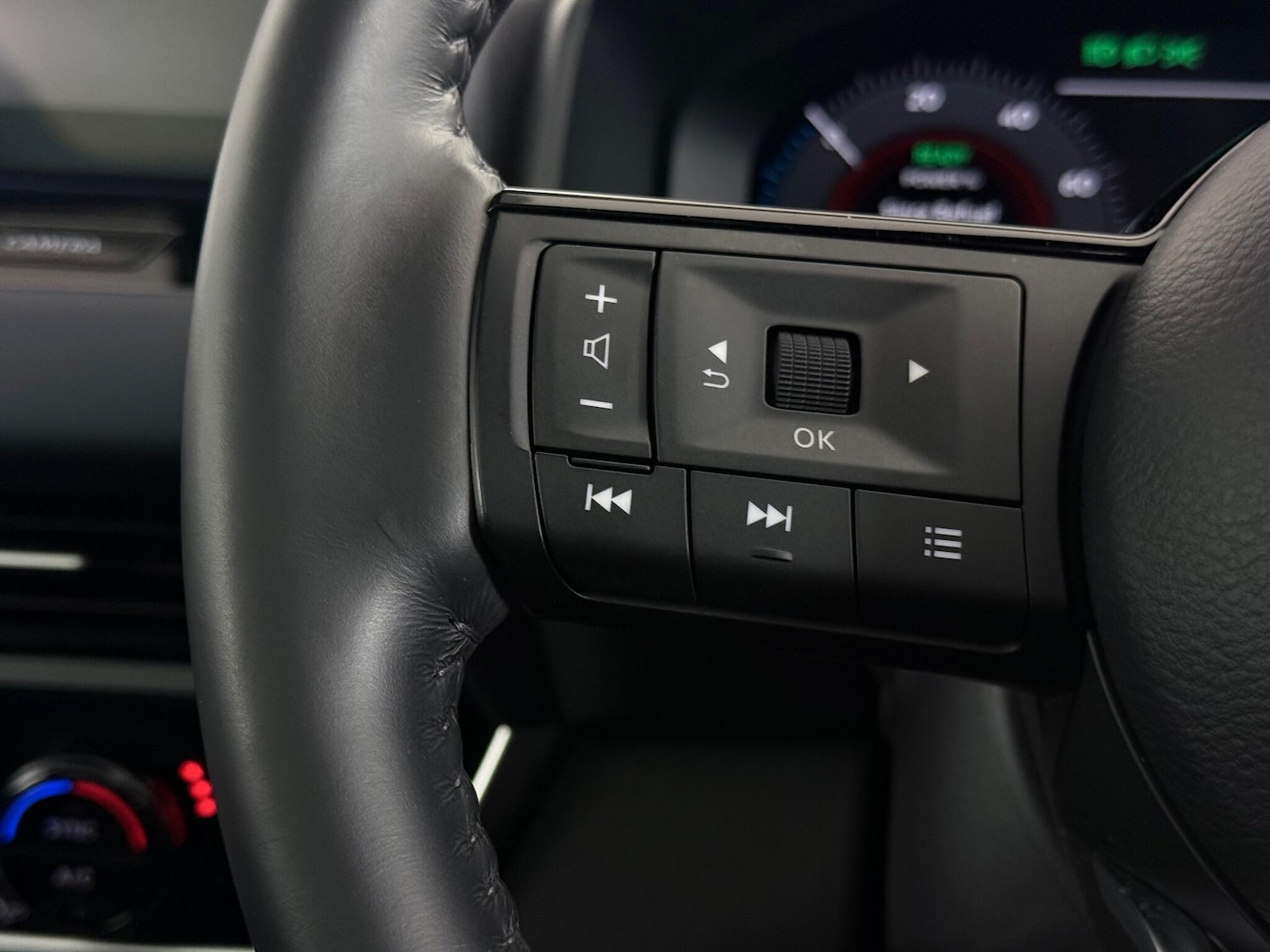 Used Nissan Qashqai 2023 for sale - 77053996: Photo 26