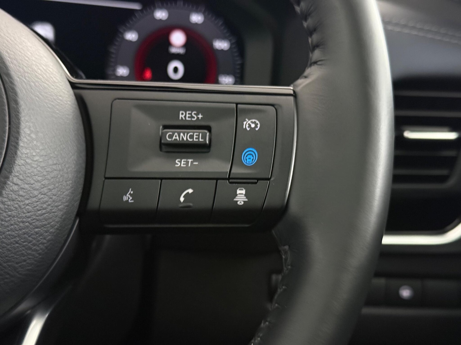 Used Nissan Qashqai 2023 for sale - 77053996: Photo 28