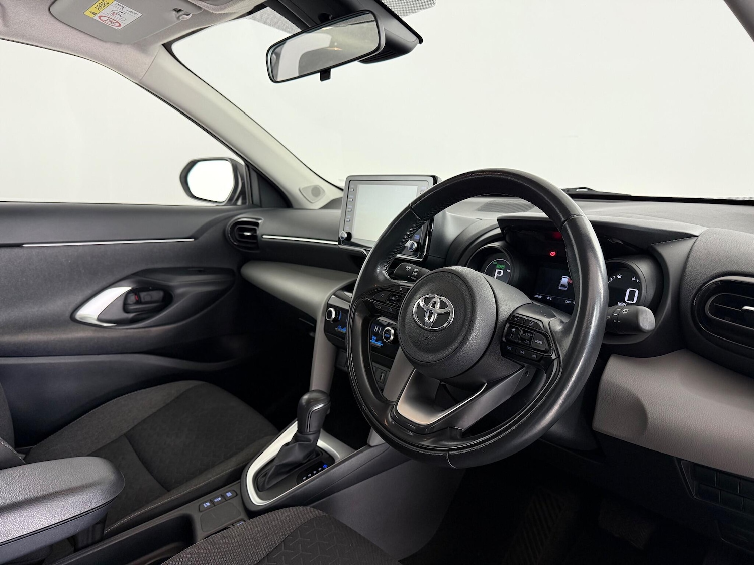 Used Toyota Yaris Cross 2022 for sale - 77260619: Photo 10