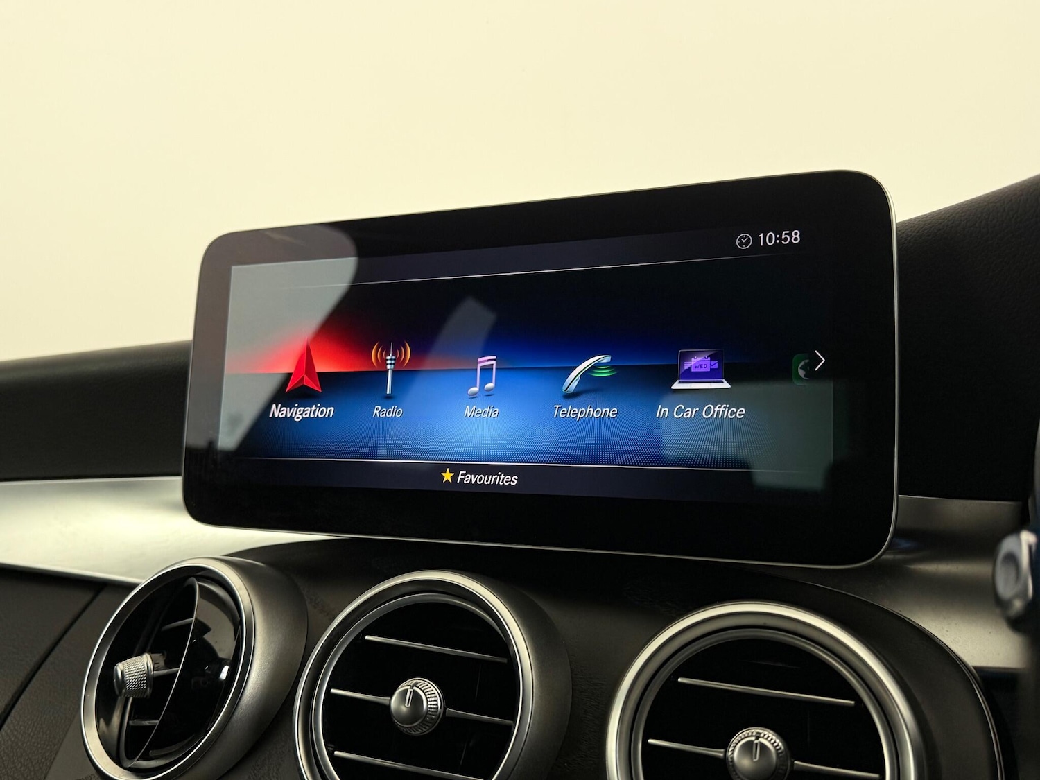 Used Mercedes-Benz C Class 2019 for sale - 76466788: Photo 31