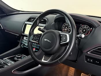 Used Jaguar F-Pace 2020 for sale - 79704827: Photo