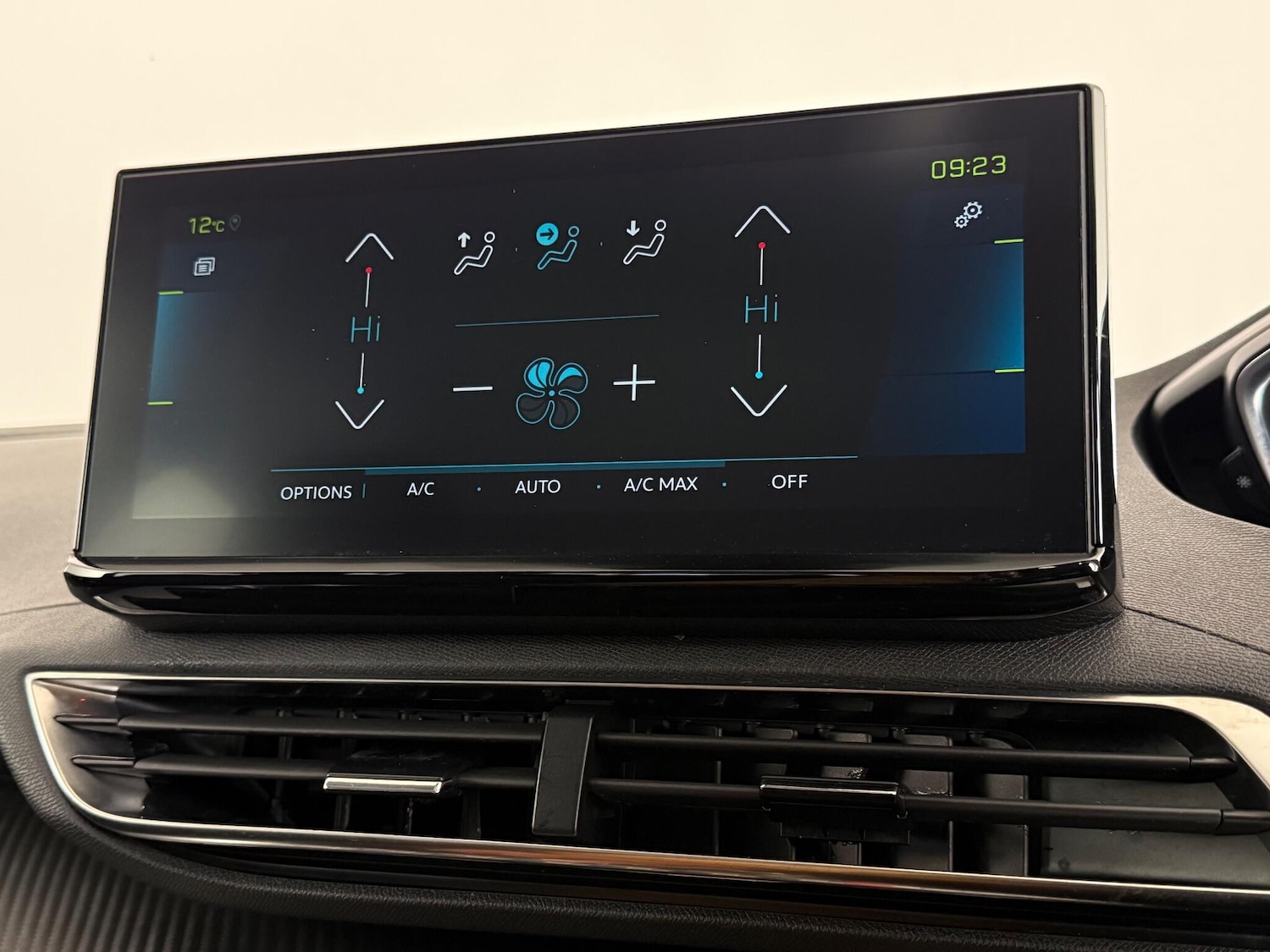 Used Peugeot 3008 2022 for sale - 76466835: Photo 29