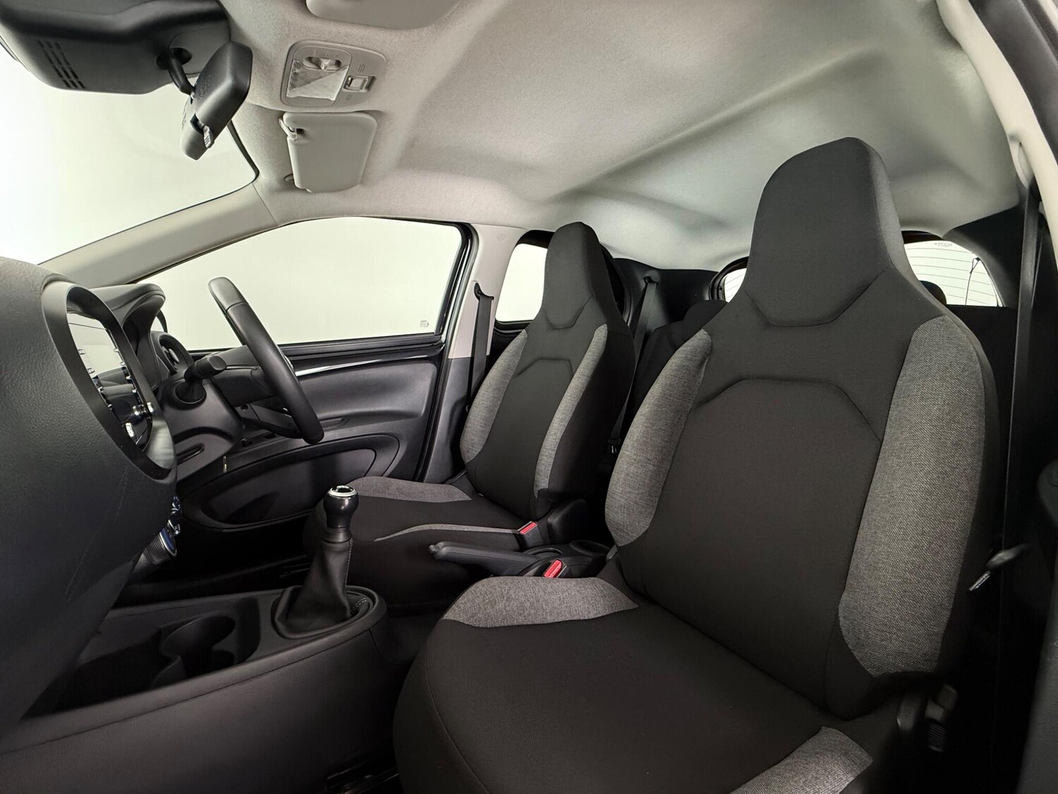 Used Toyota Aygo X 2022 for sale - 77672110: Photo 12