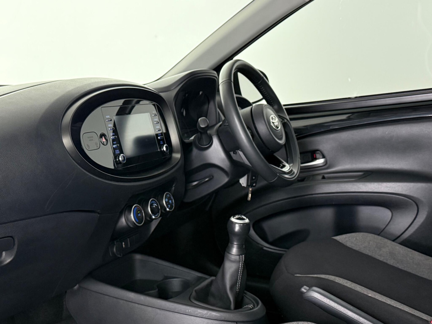 Used Toyota Aygo X 2022 for sale - 77672110: Photo 15