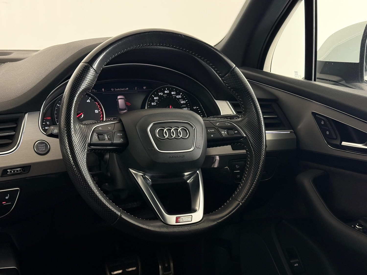 Used Audi Q7 2017 for sale - 77216885: Photo 21