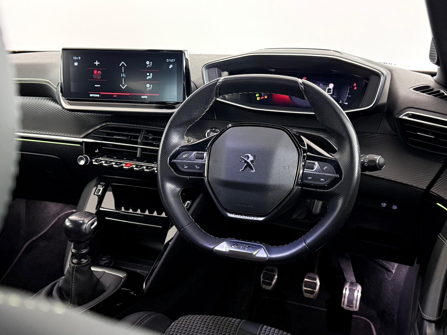 Used Peugeot 2008 2022 for sale - 77260123: Photo 16