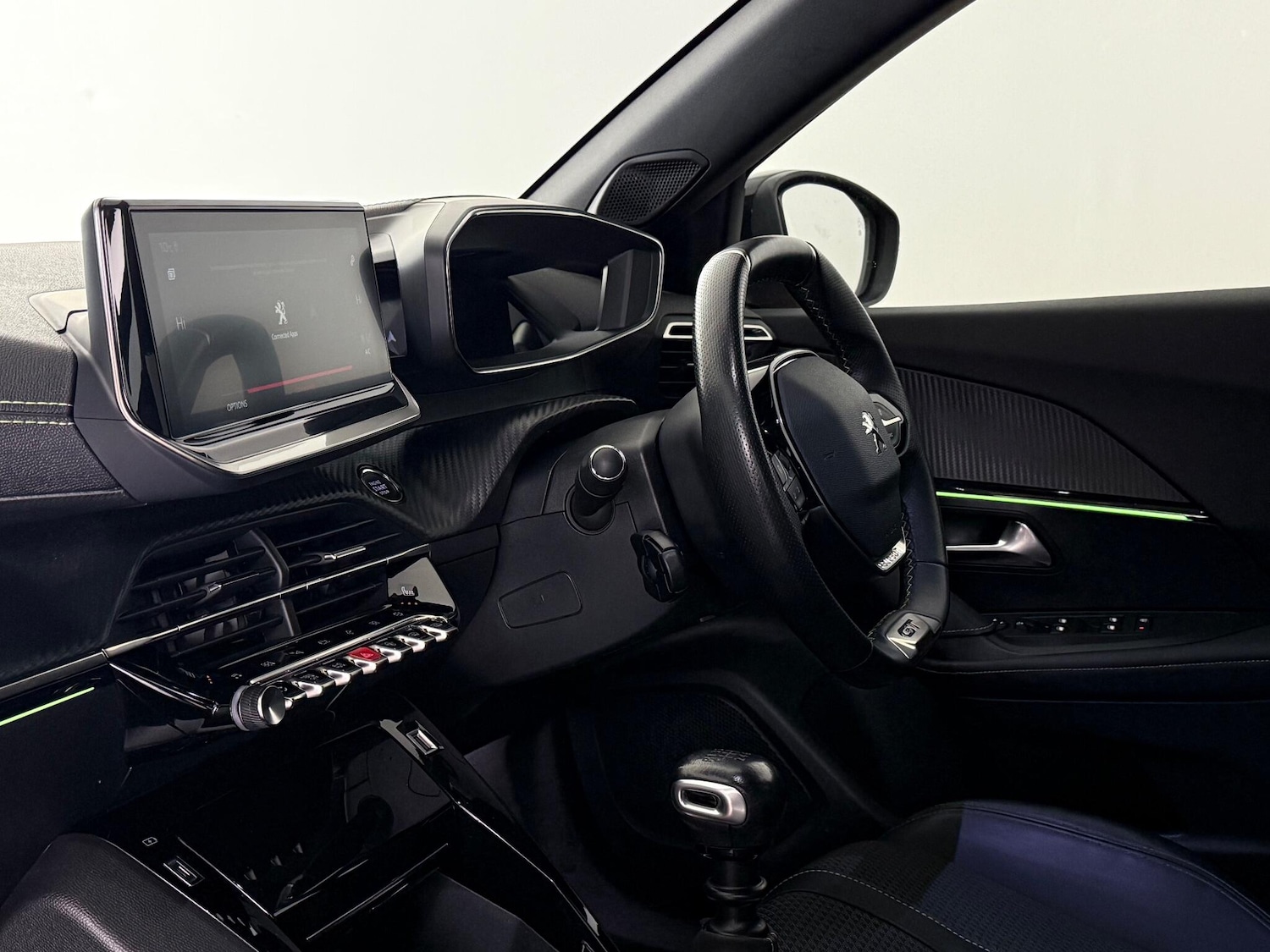 Used Peugeot 2008 2022 for sale - 77260123: Photo 17